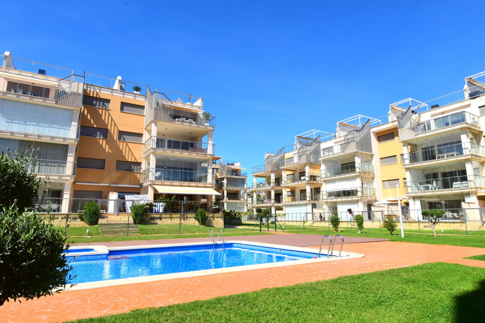 Resale - Apartment  - Orihuela Costa - Villamartin