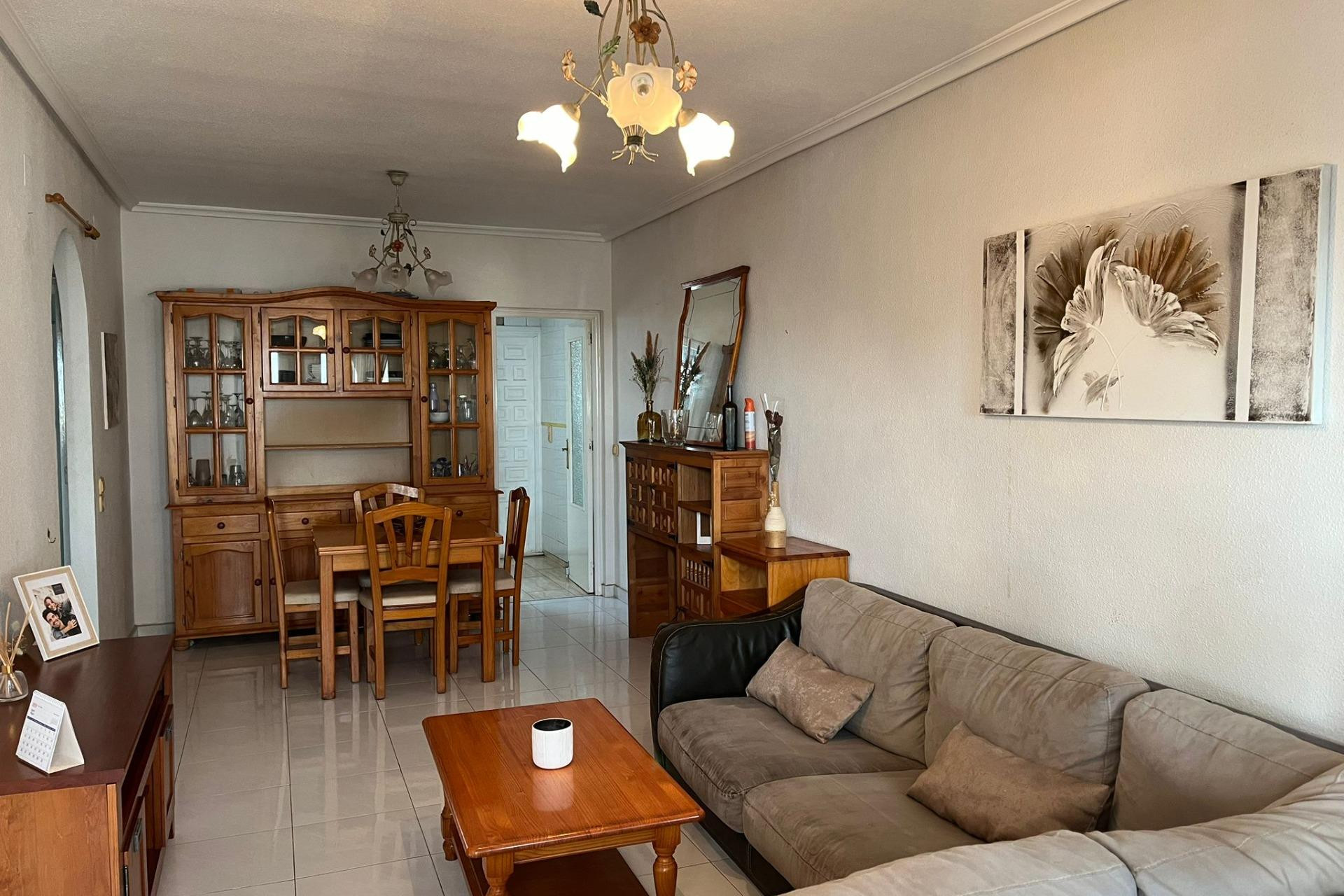 Resale - Apartment  - Orihuela Costa - Villamartin