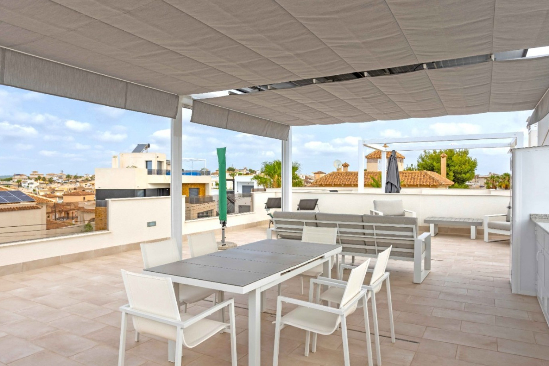 Resale - Apartment  - Orihuela Costa - Villamartin