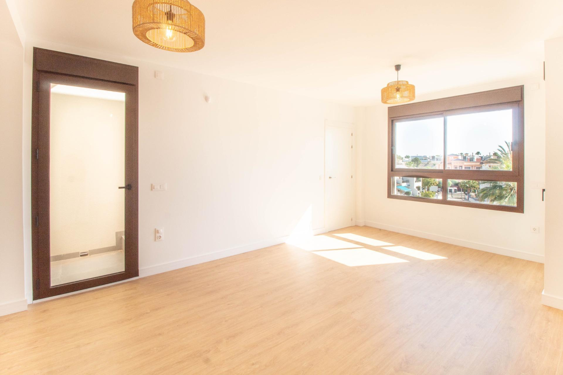 Resale - Apartment  - Orihuela Costa - Villamartin