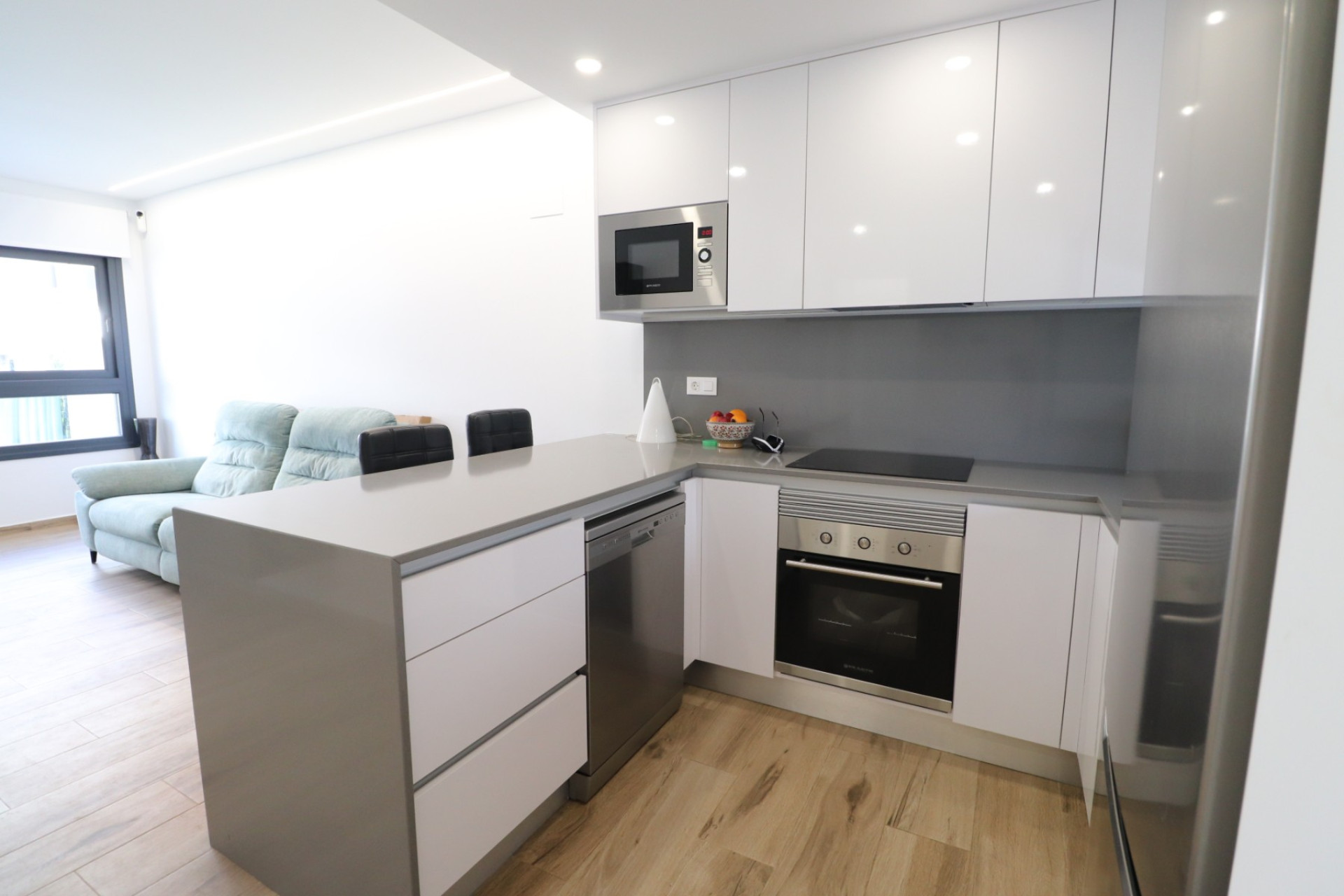 Resale - Apartment  - Orihuela Costa - Villamartin