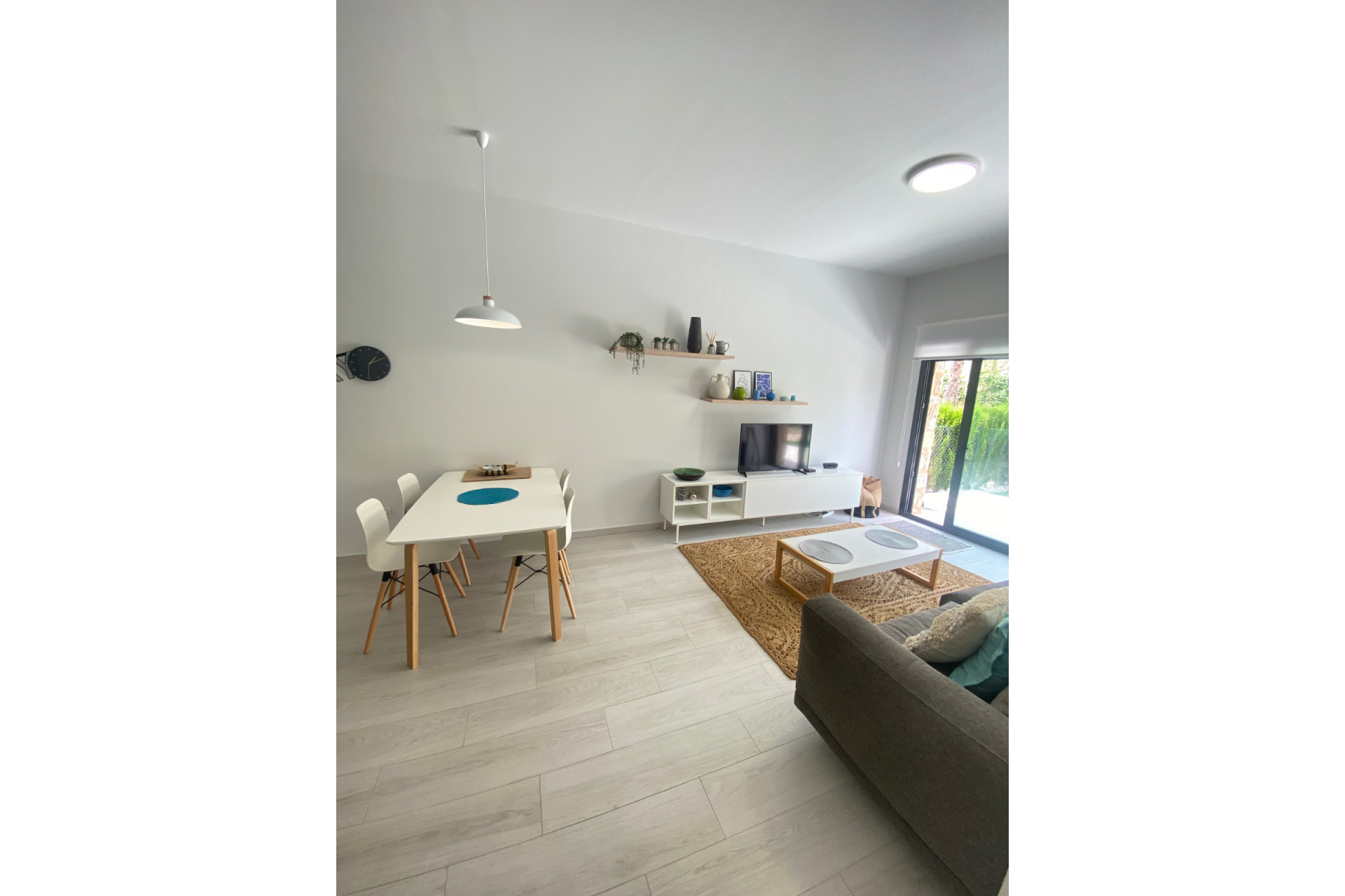 Resale - Apartment  - Orihuela Costa - Villamartín