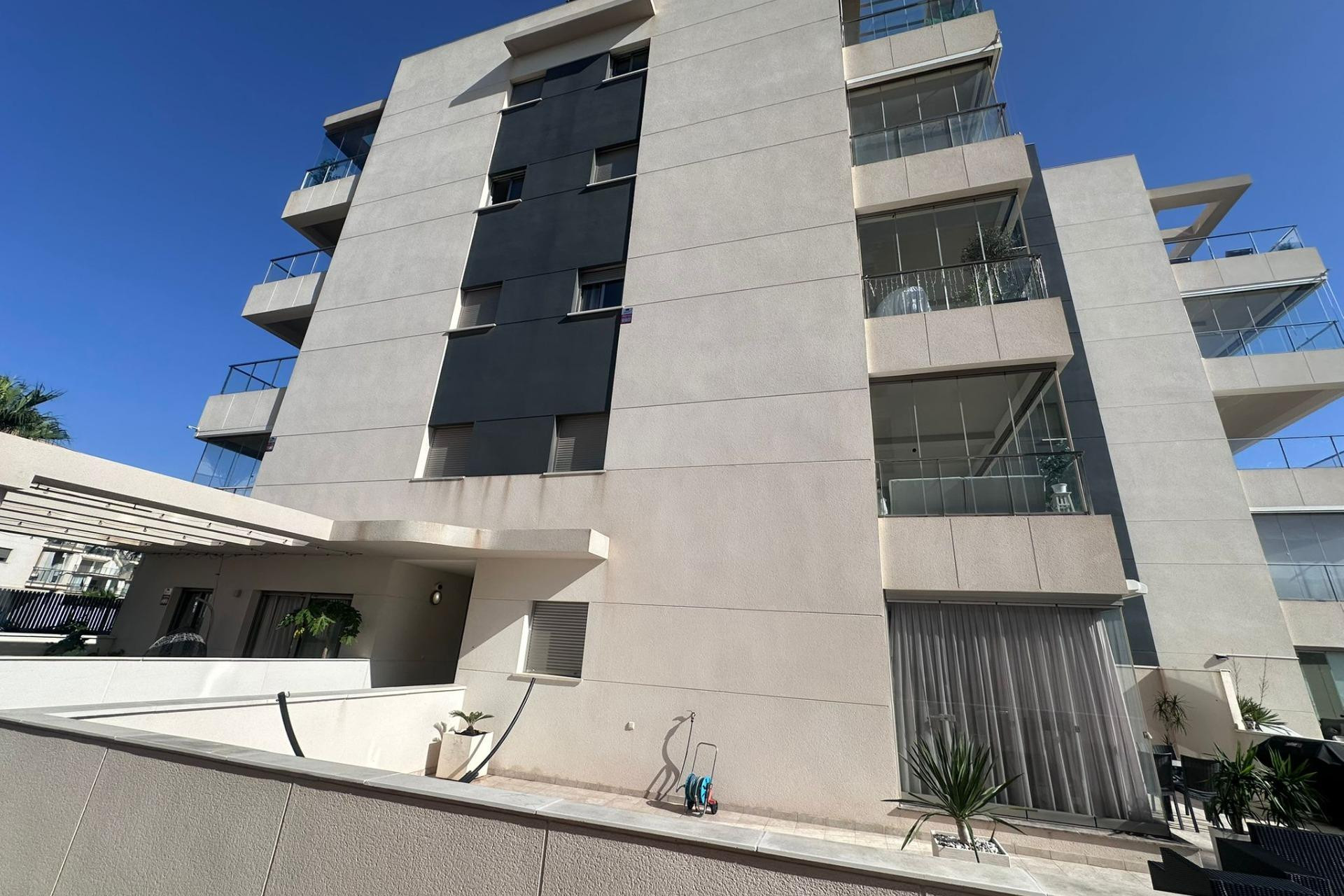 Resale - Apartment  - Orihuela Costa - Villamartín