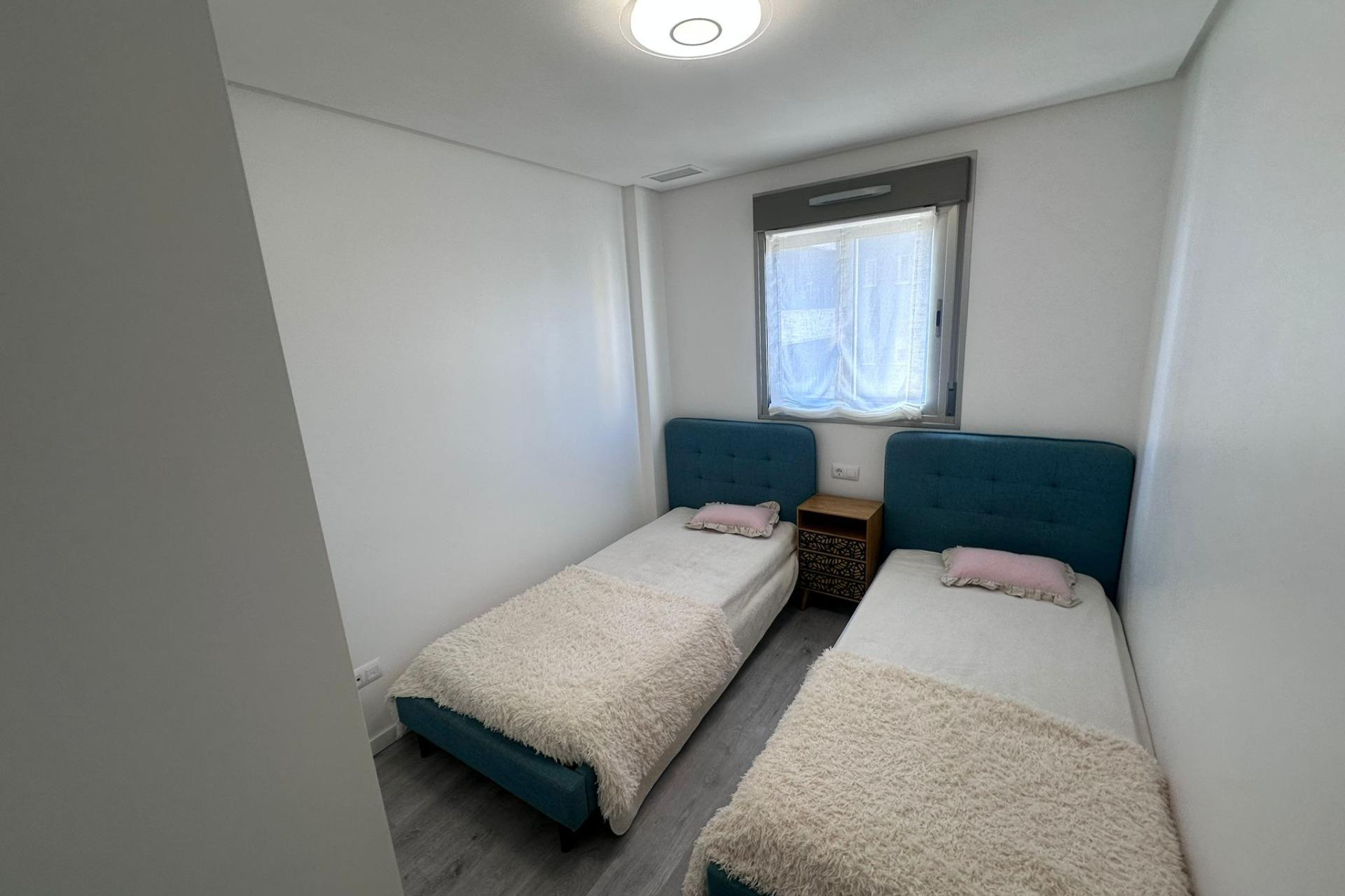 Resale - Apartment  - Orihuela Costa - Villamartín