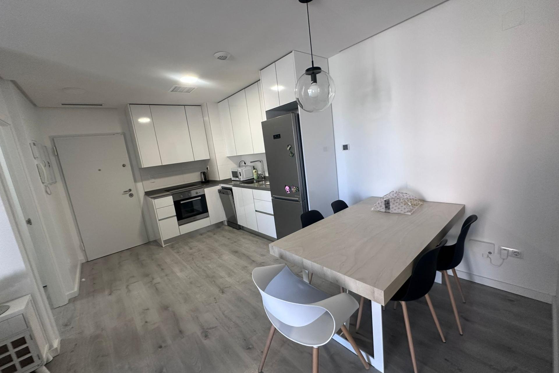 Resale - Apartment  - Orihuela Costa - Villamartín