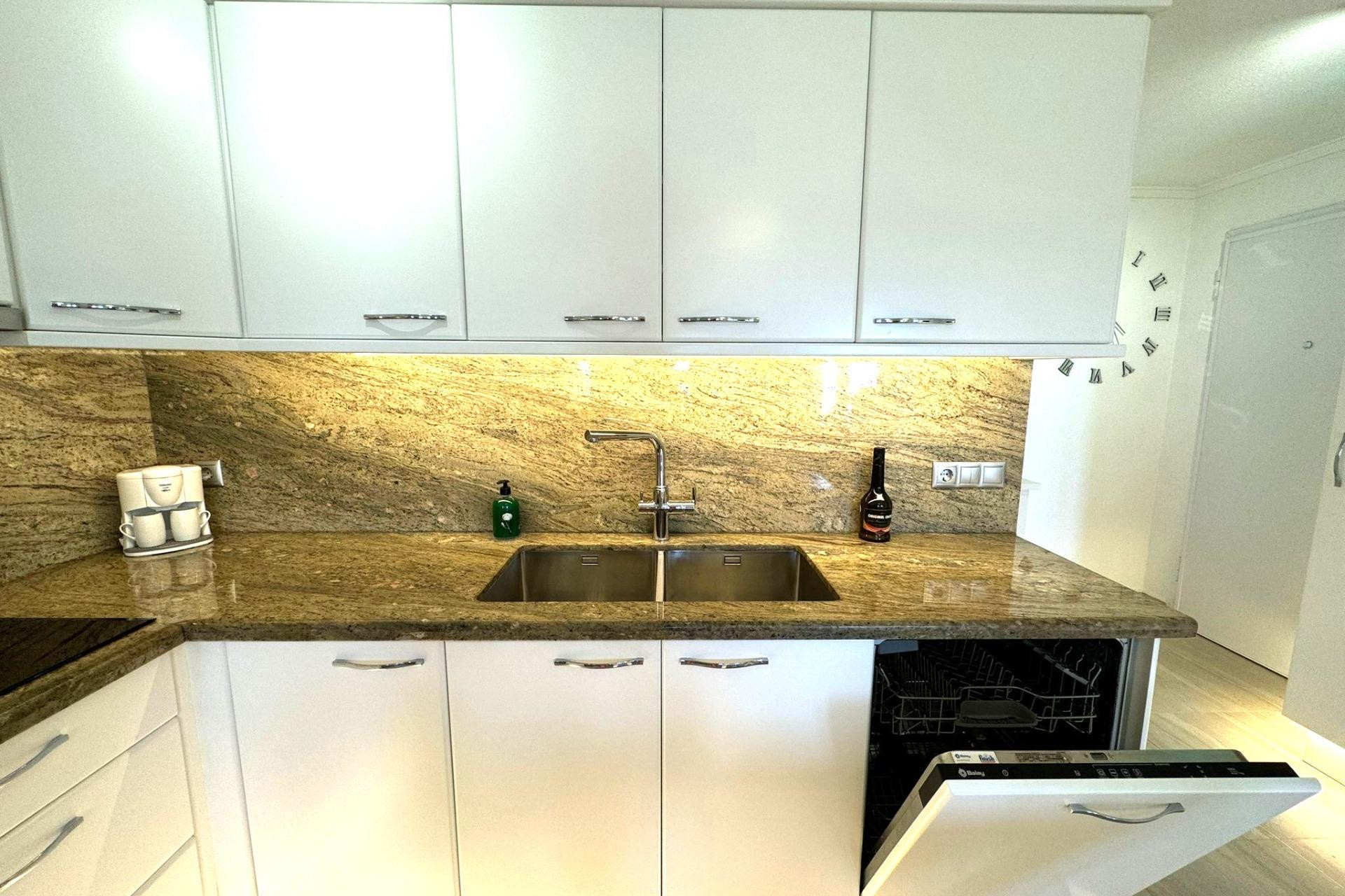 Resale - Apartment  - Pilar de la Horadada - La Torre de la Horadada