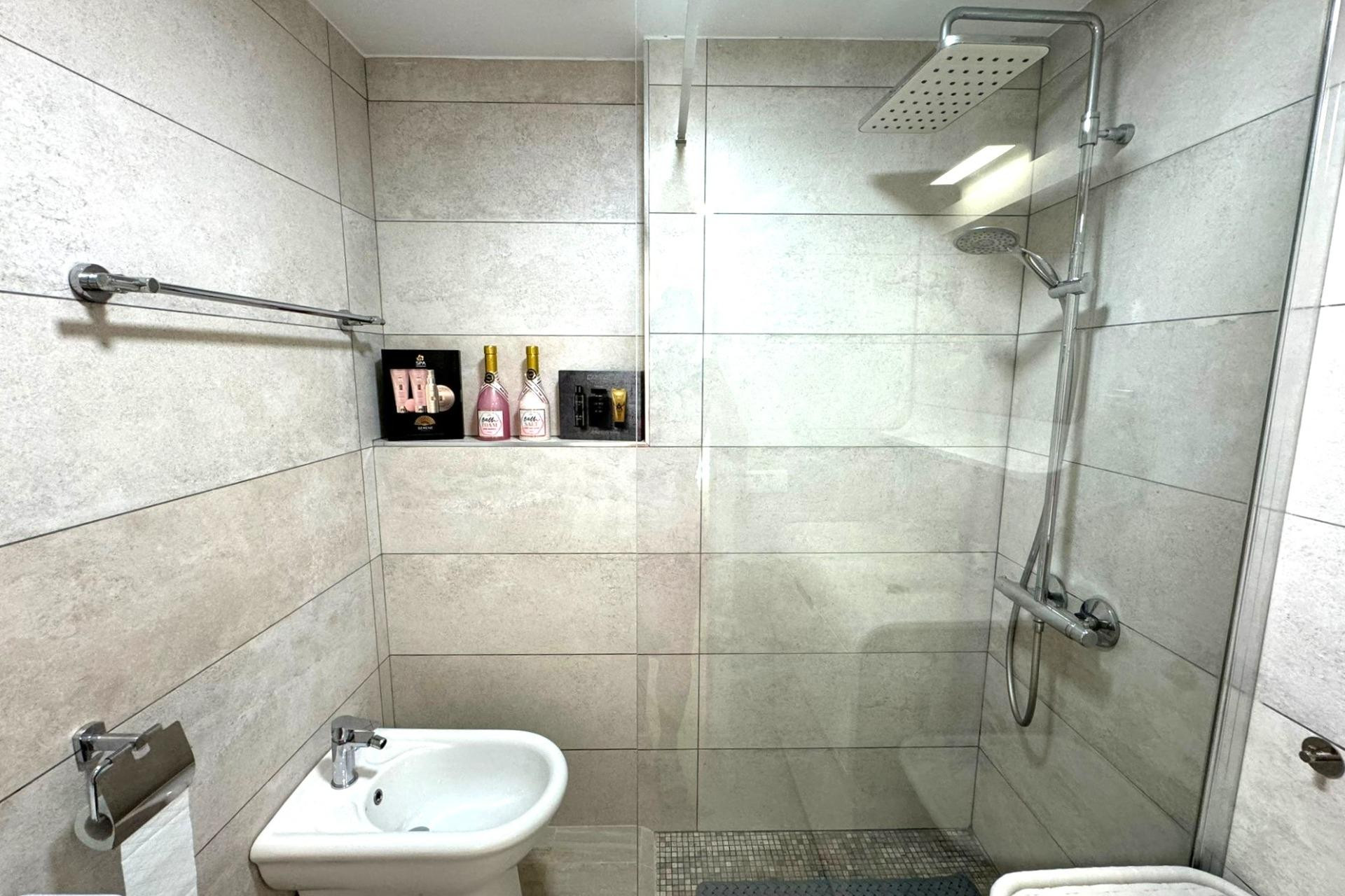 Resale - Apartment  - Pilar de la Horadada - La Torre de la Horadada