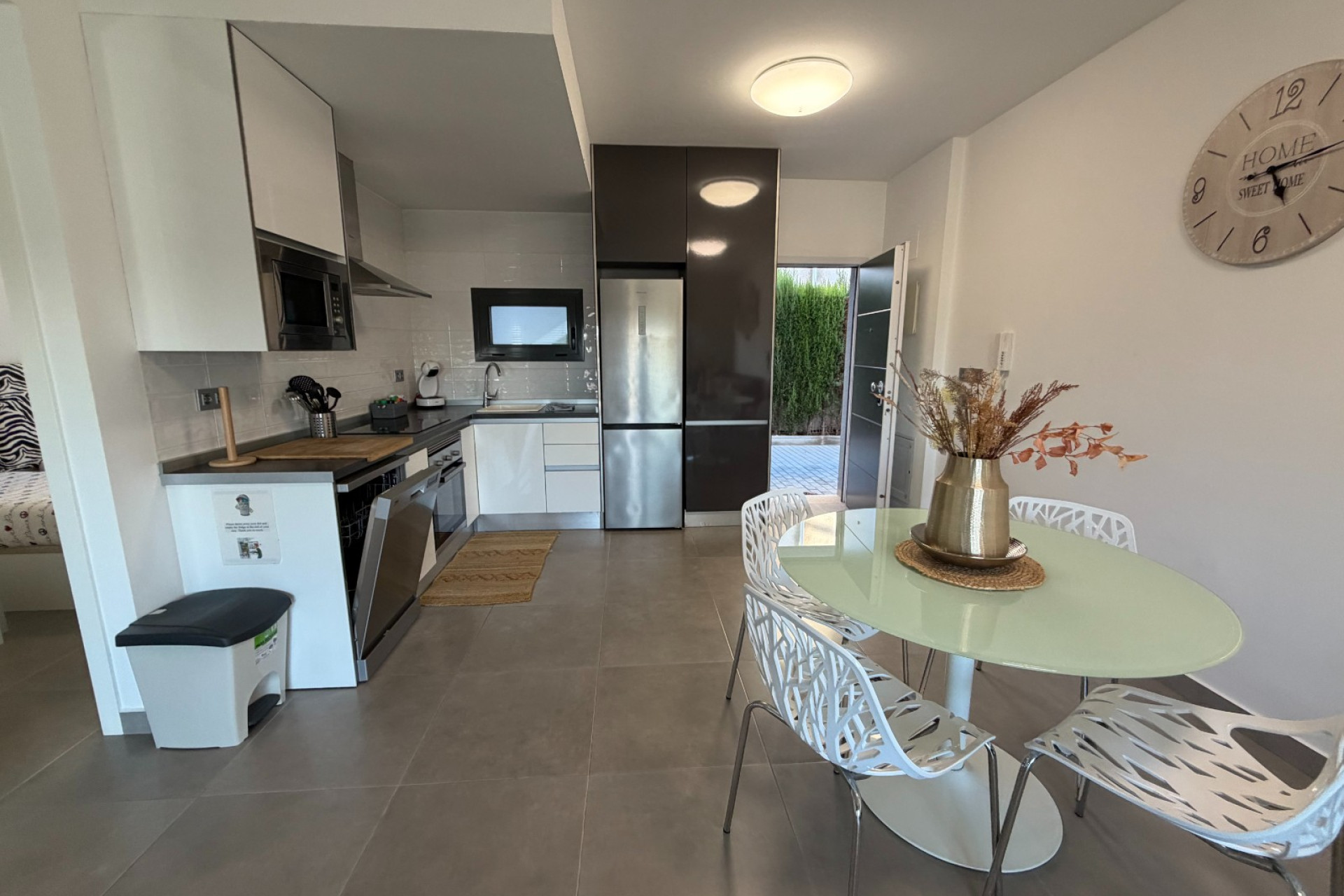 Resale - Apartment  - Pilar de La Horadada - Pilar de La Horadada - Town