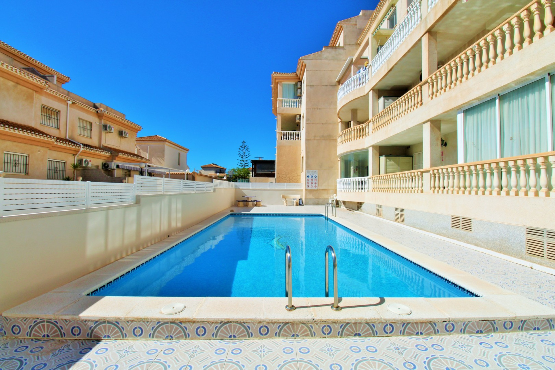 Resale - Apartment  - Playa Flamenca