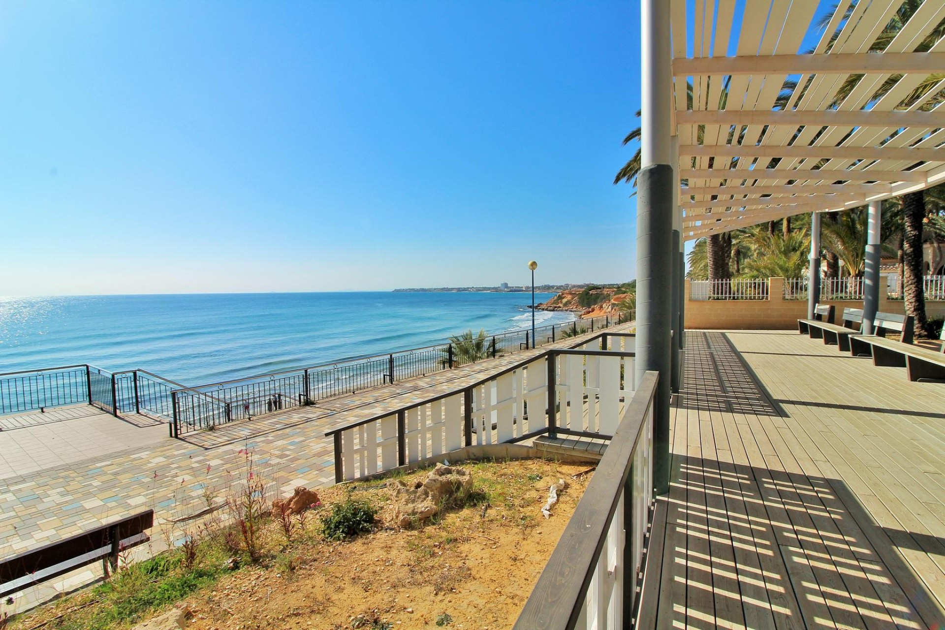 Resale - Apartment  - Punta Prima