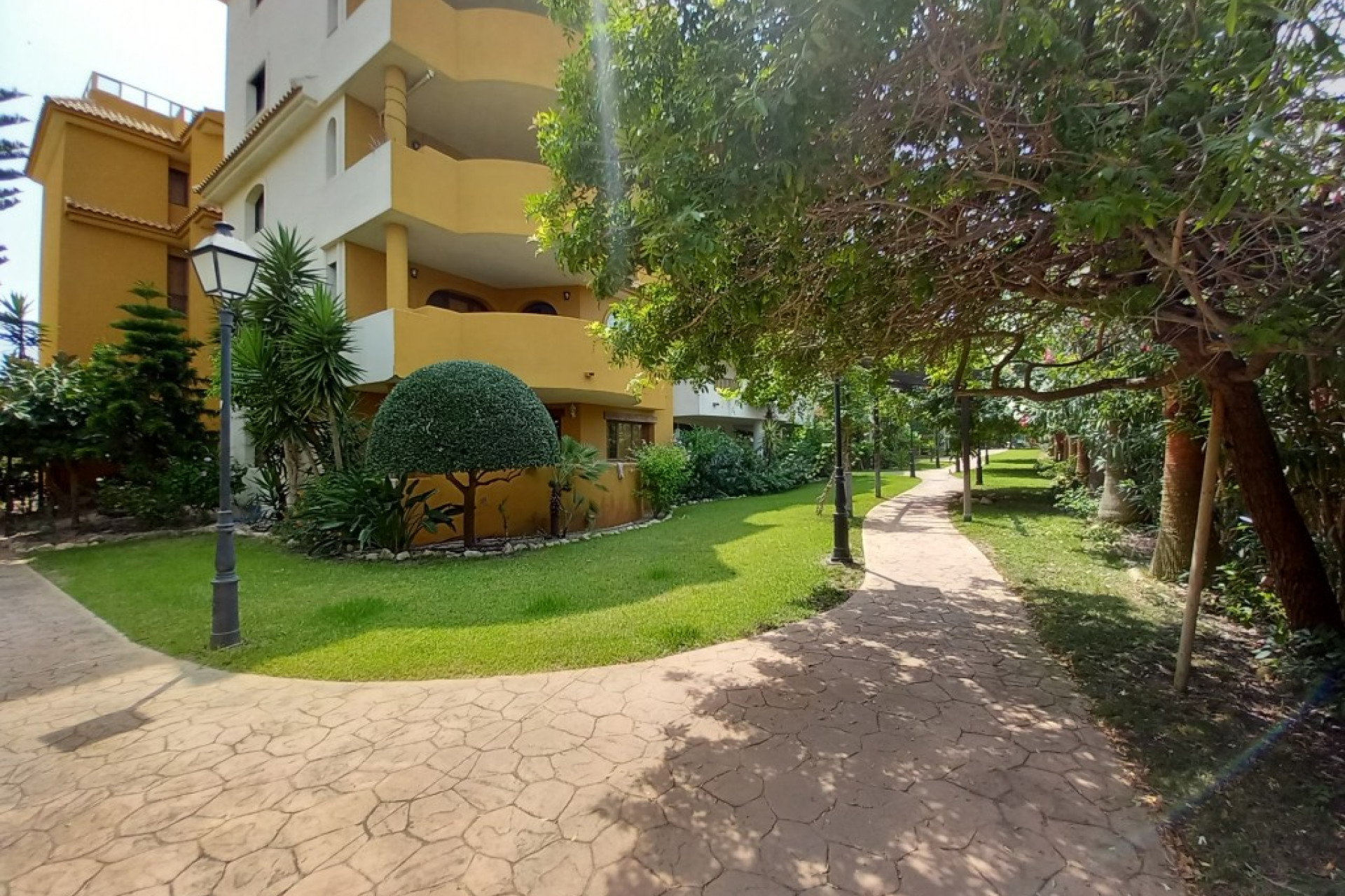 Resale - Apartment  - Punta Prima