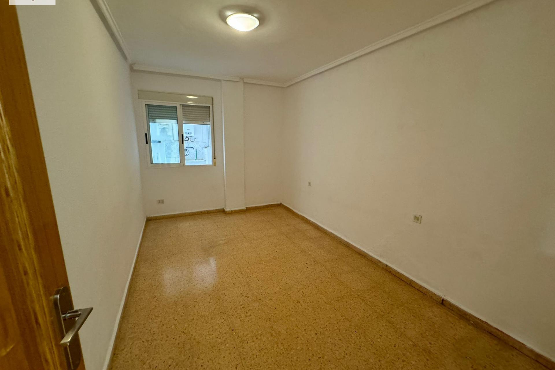 Resale - Apartment  - Sagunto - Zona centro