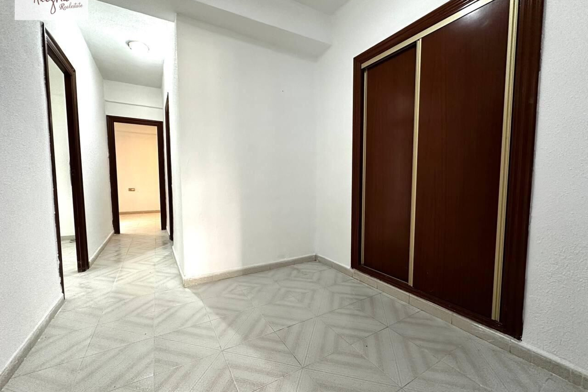 Resale - Apartment  - SAN JUAN ALICANTE - Altozano