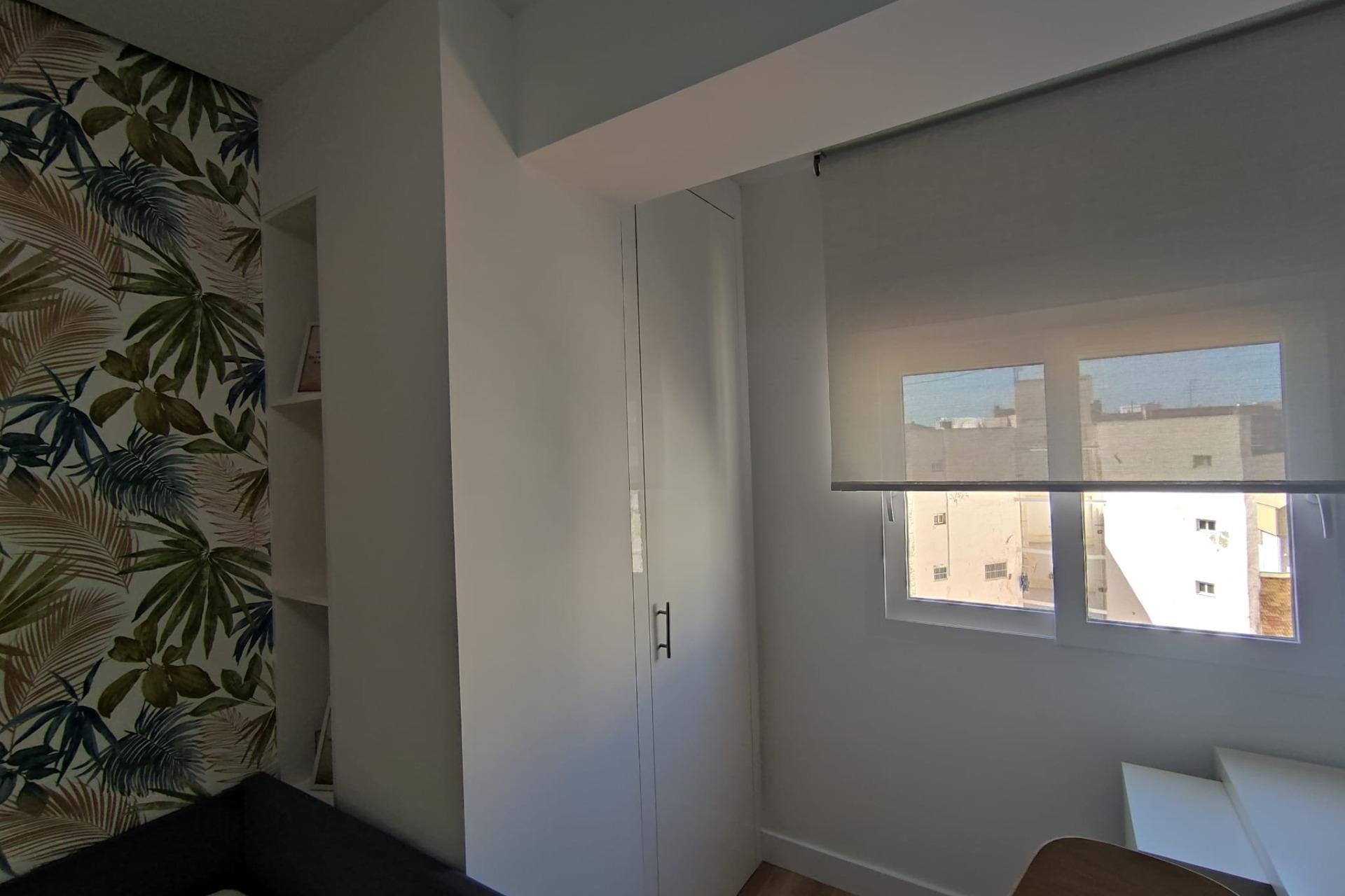 Resale - Apartment  - SAN JUAN ALICANTE - Bulevar del Pla