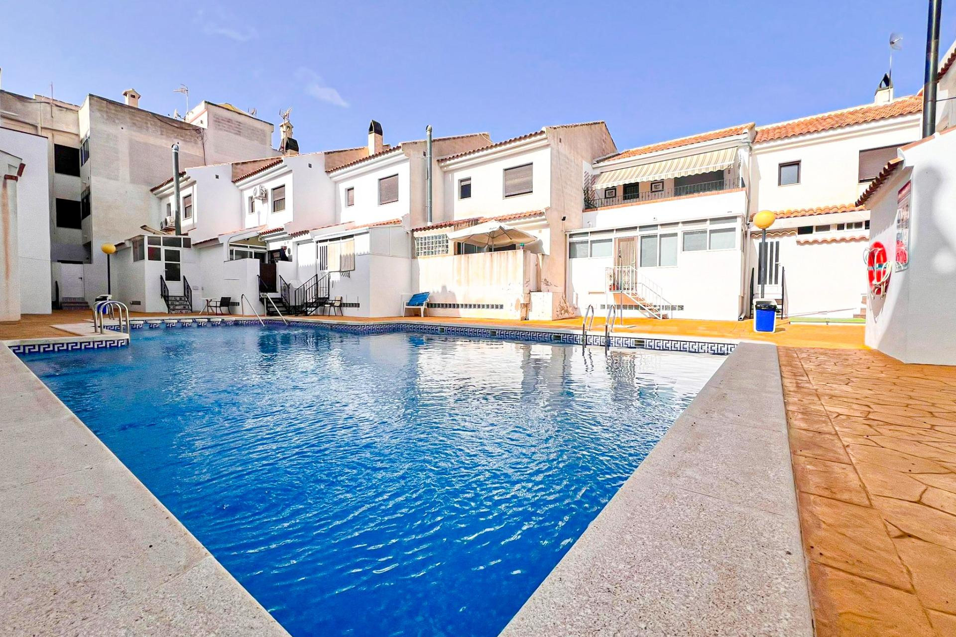 Resale - Apartment  - San Miguel de Salinas - Pueblo