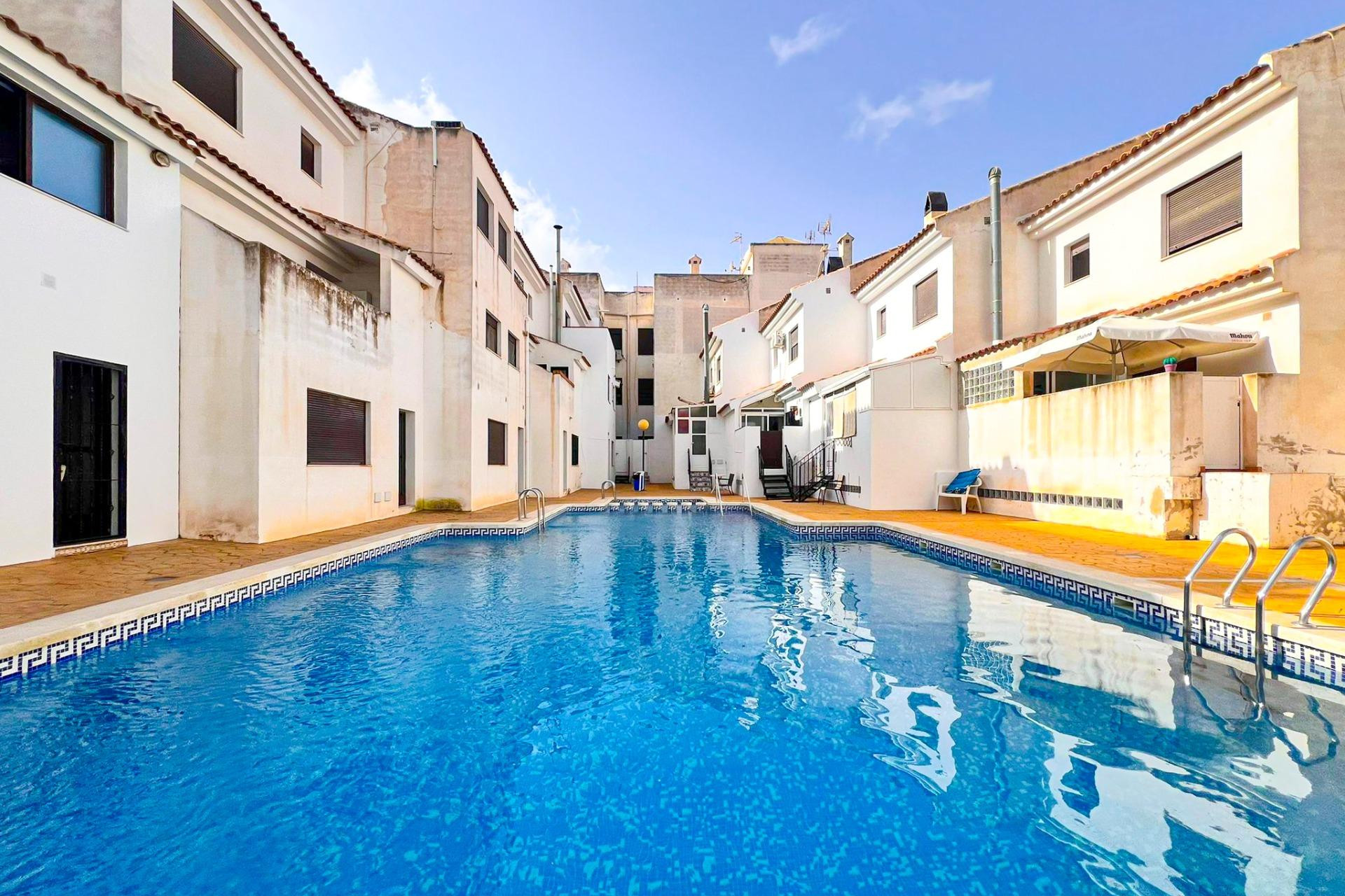 Resale - Apartment  - San Miguel de Salinas - Pueblo