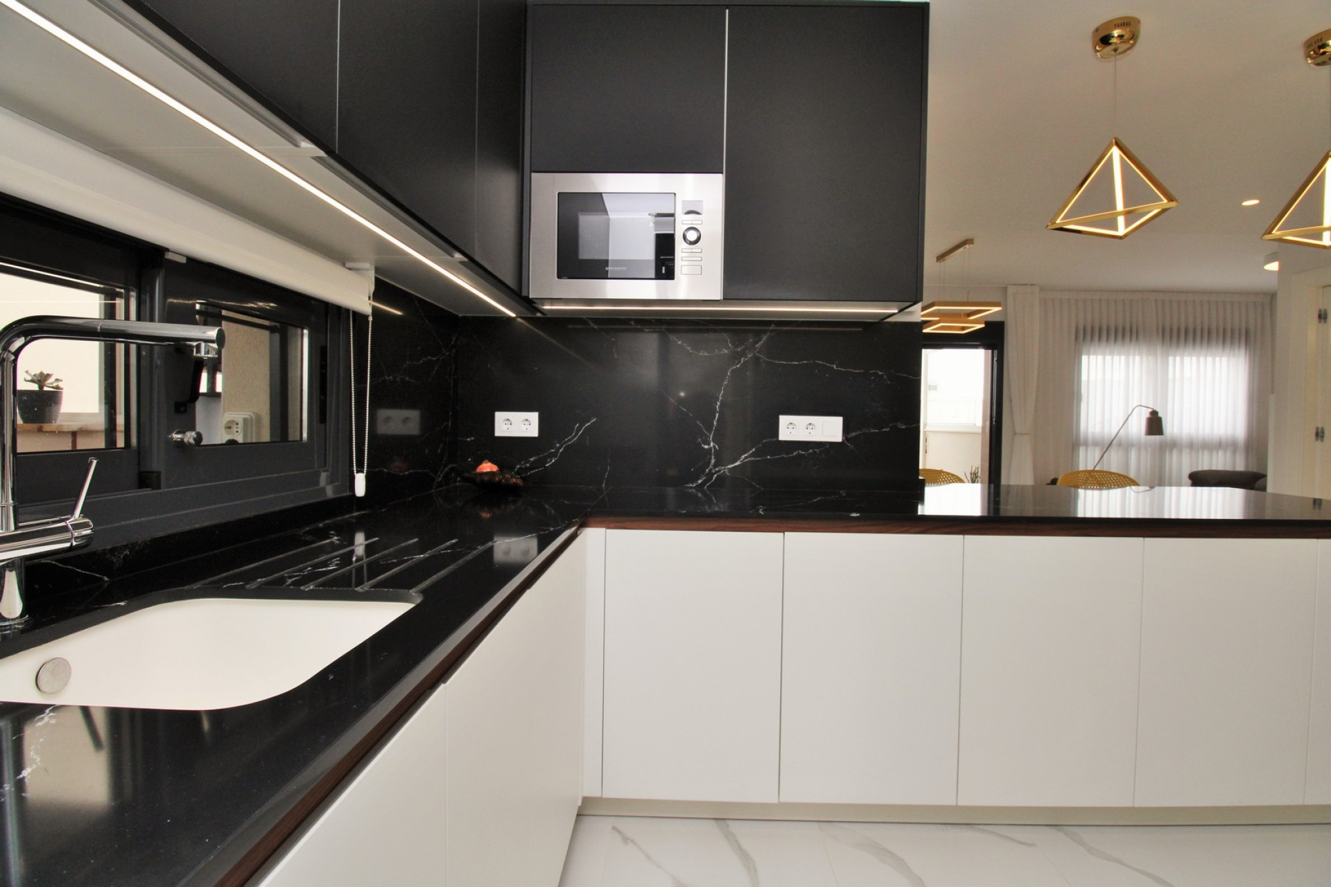 Resale - Apartment  - San Miguel de Salinas