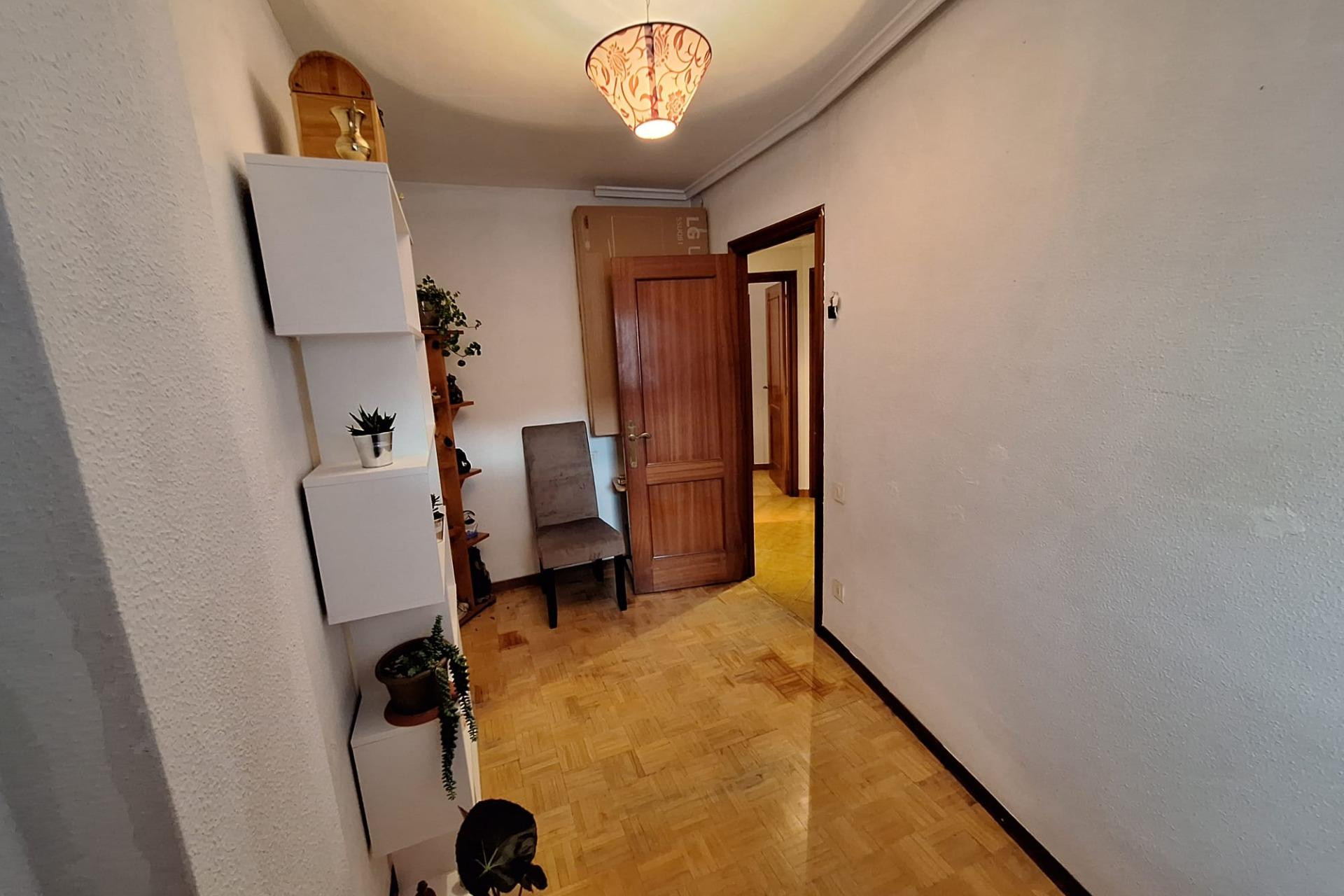 Resale - Apartment  - Siero - Berron, El