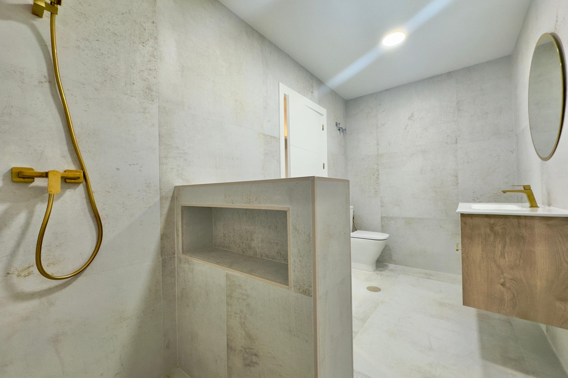 Resale - Apartment  - Torrevieja - Acequion