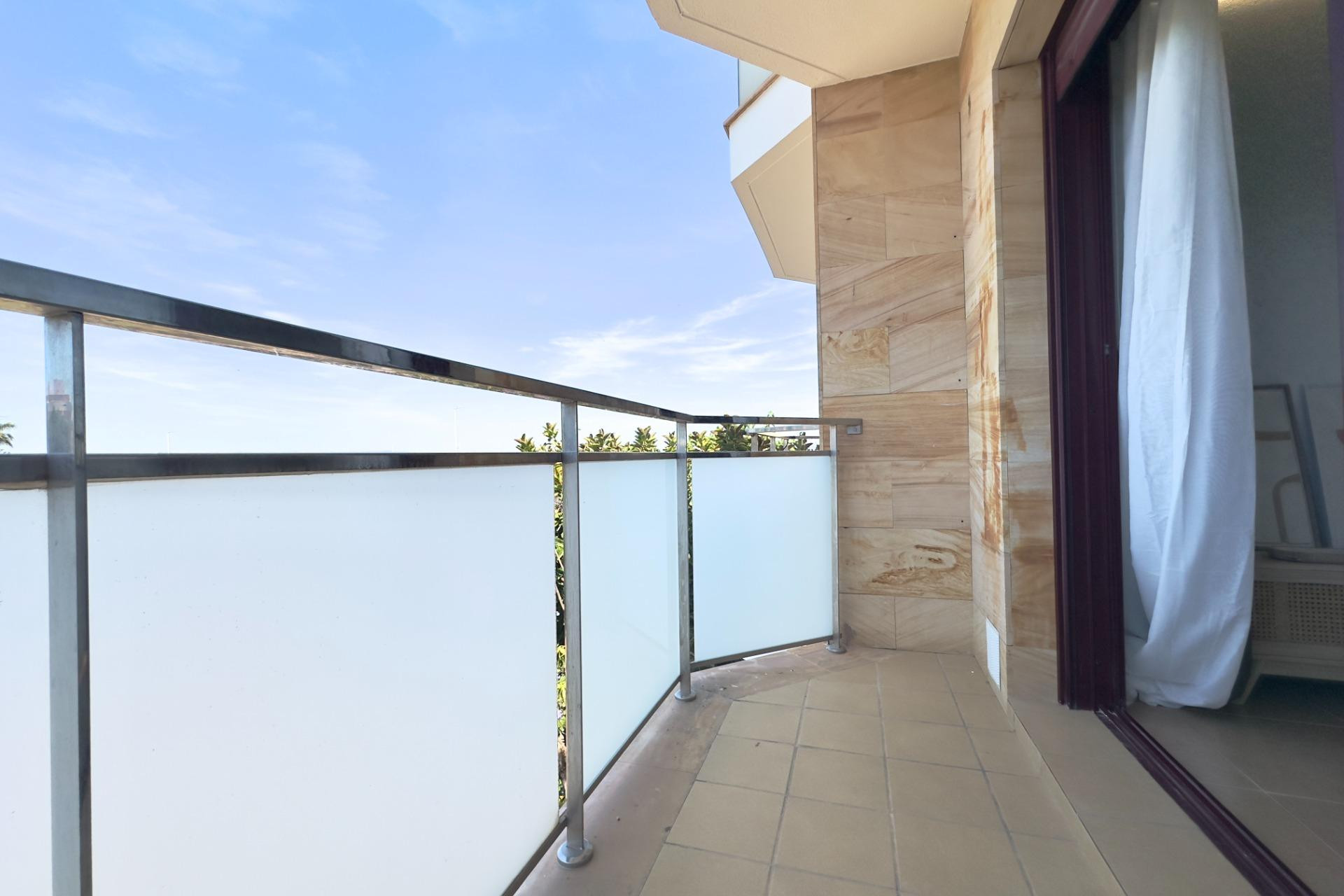 Resale - Apartment  - Torrevieja - Acequion