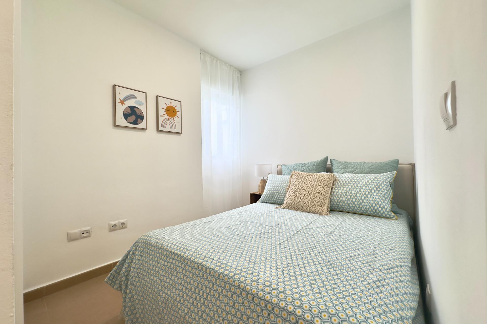 Resale - Apartment  - Torrevieja - Acequion