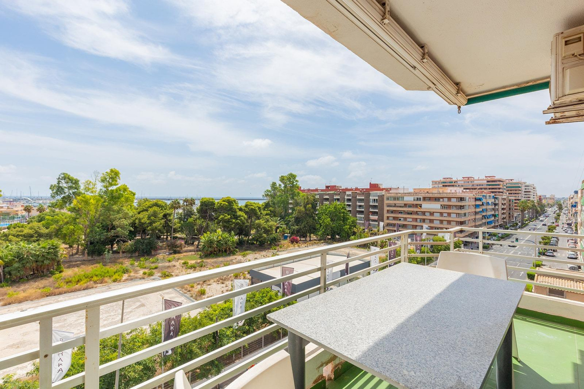 Resale - Apartment  - Torrevieja - Acequion