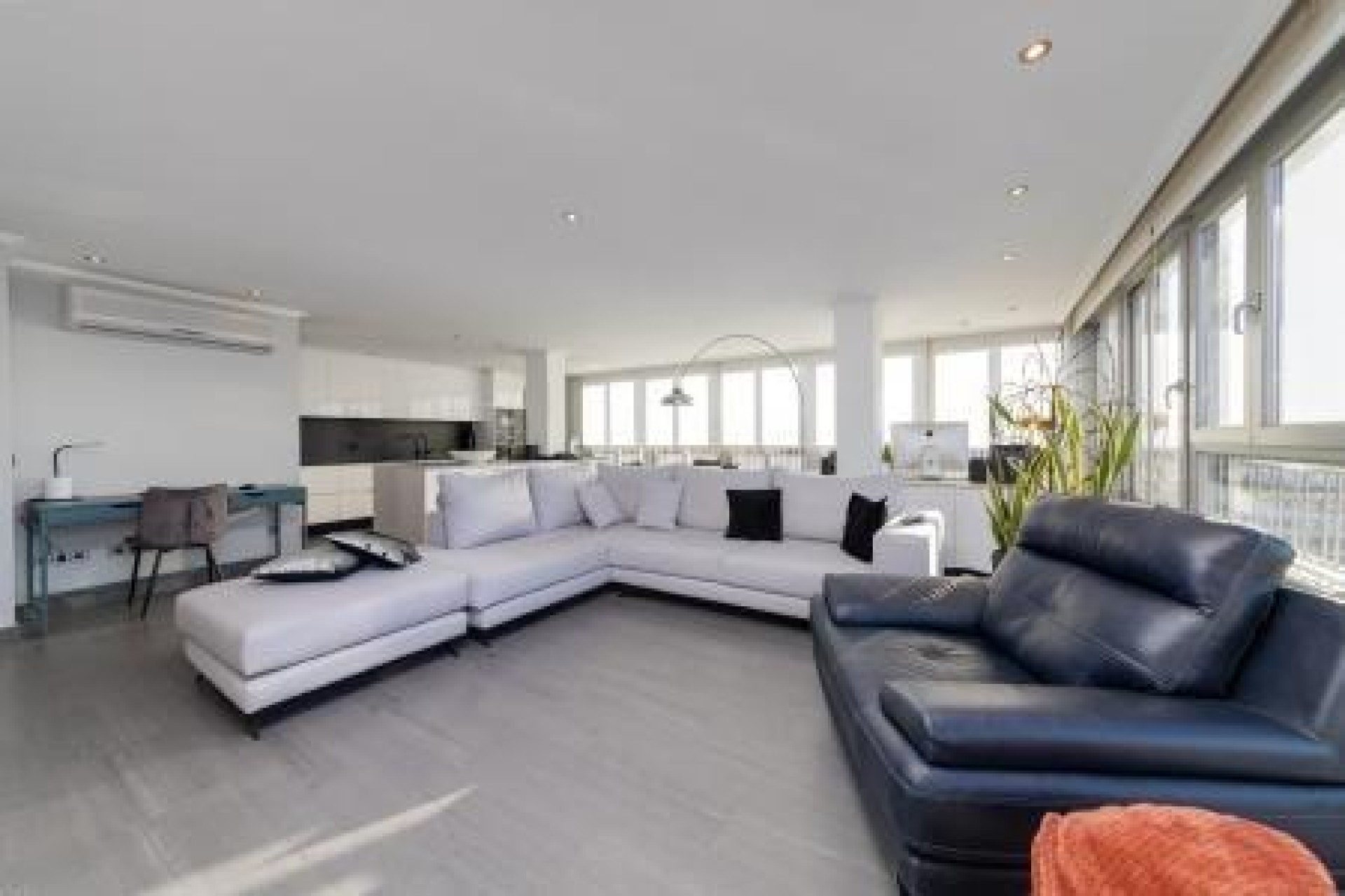 Resale - Apartment  - Torrevieja - Acequion