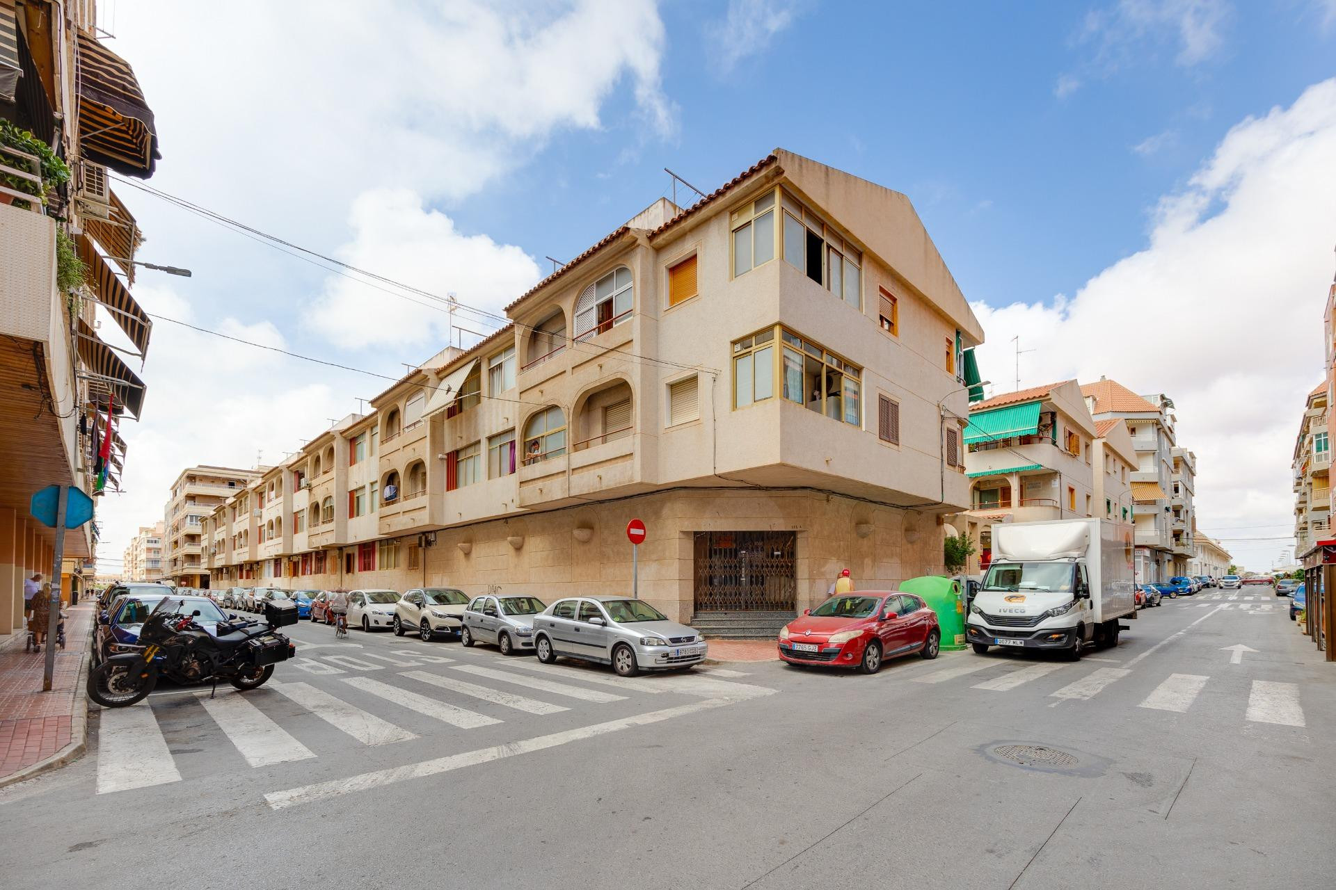 Resale - Apartment  - Torrevieja - Acequion