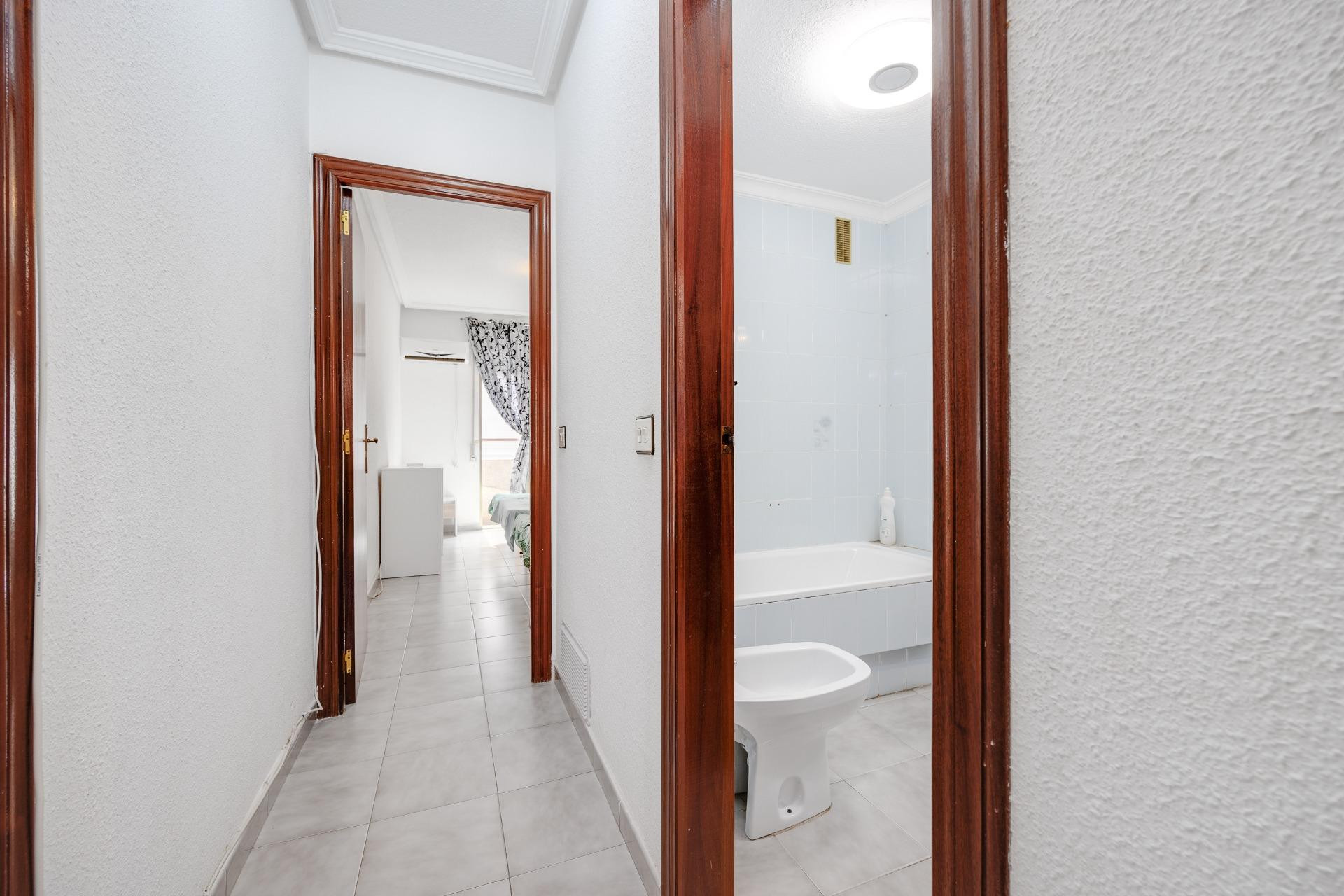 Resale - Apartment  - Torrevieja - Acequion