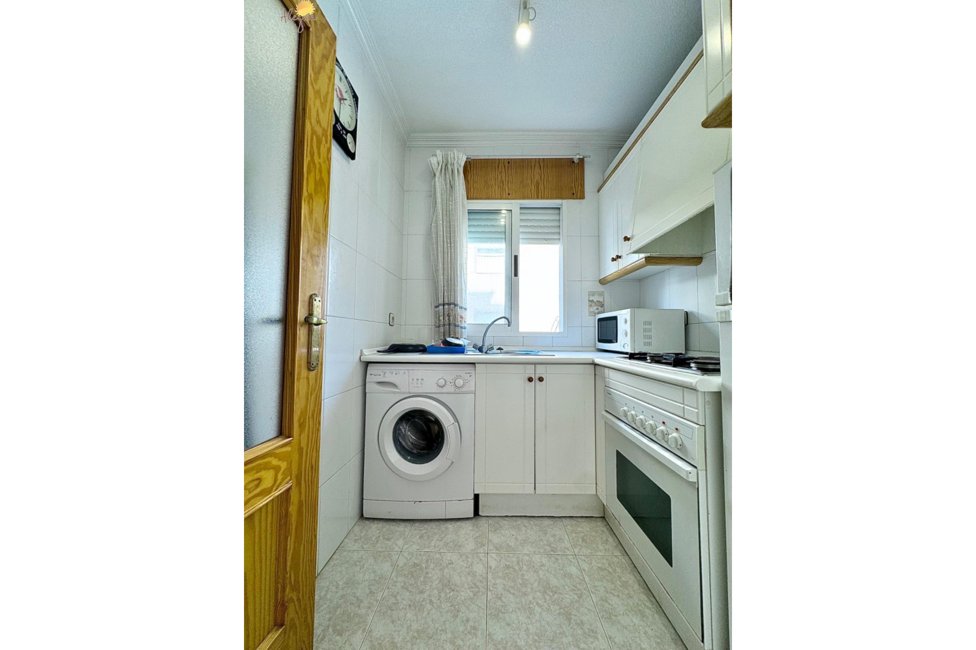 Resale - Apartment  - Torrevieja - Acequion