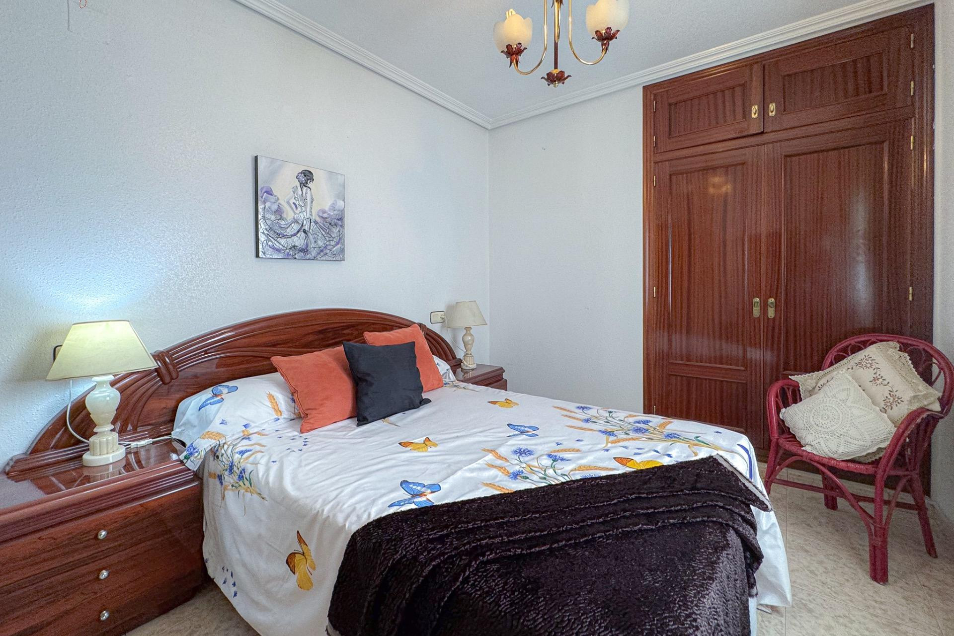 Resale - Apartment  - Torrevieja - Acequion