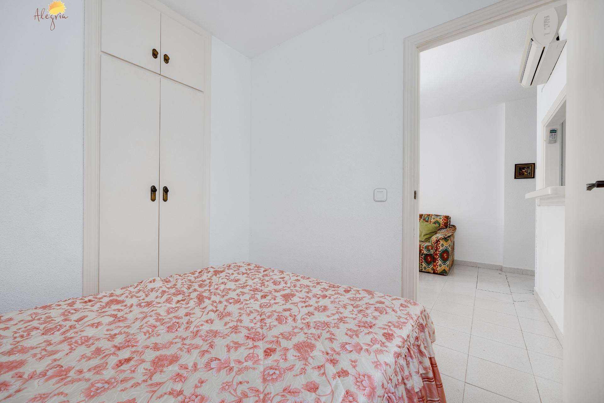 Resale - Apartment  - Torrevieja - Acequion