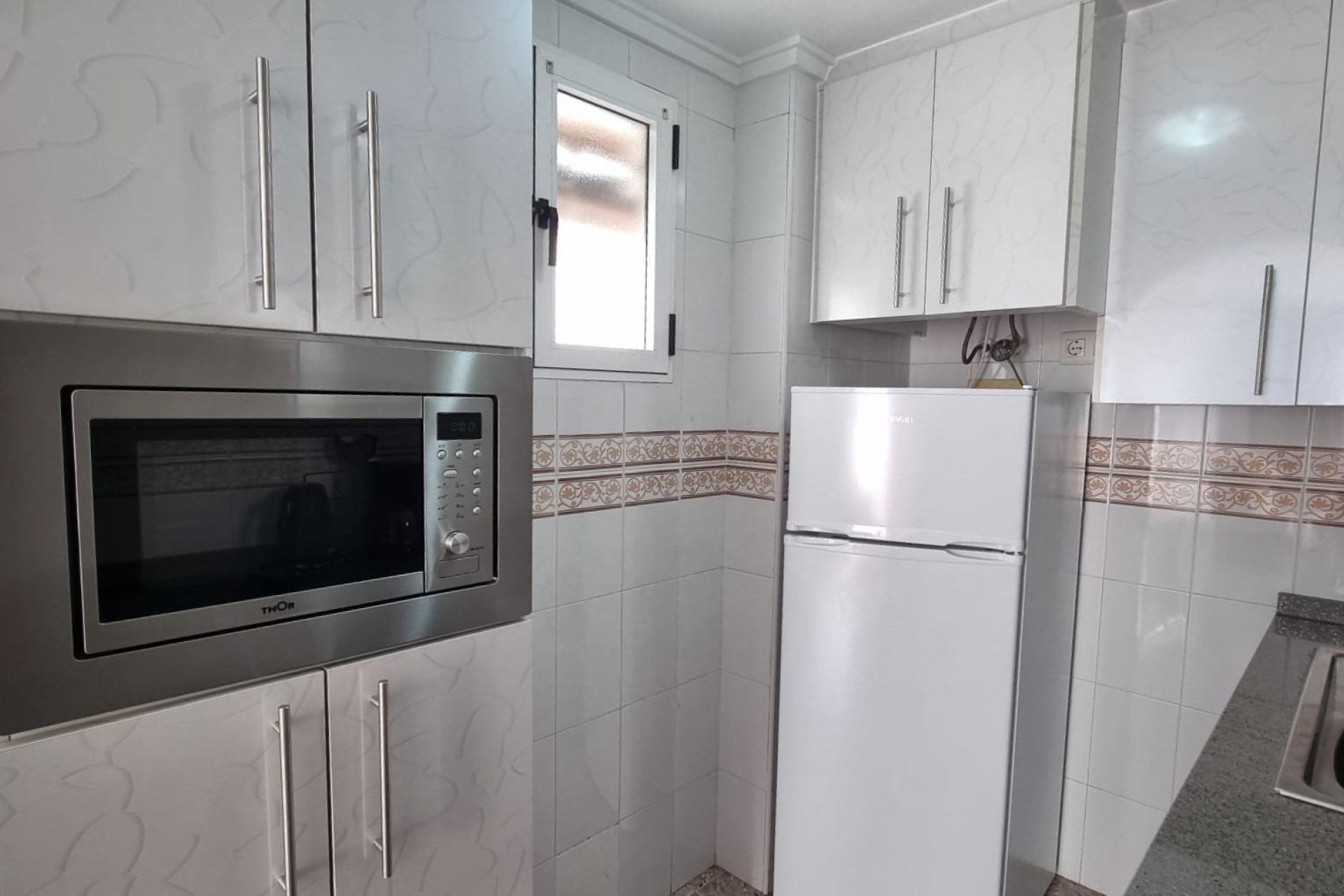 Resale - Apartment  - Torrevieja - Acequion