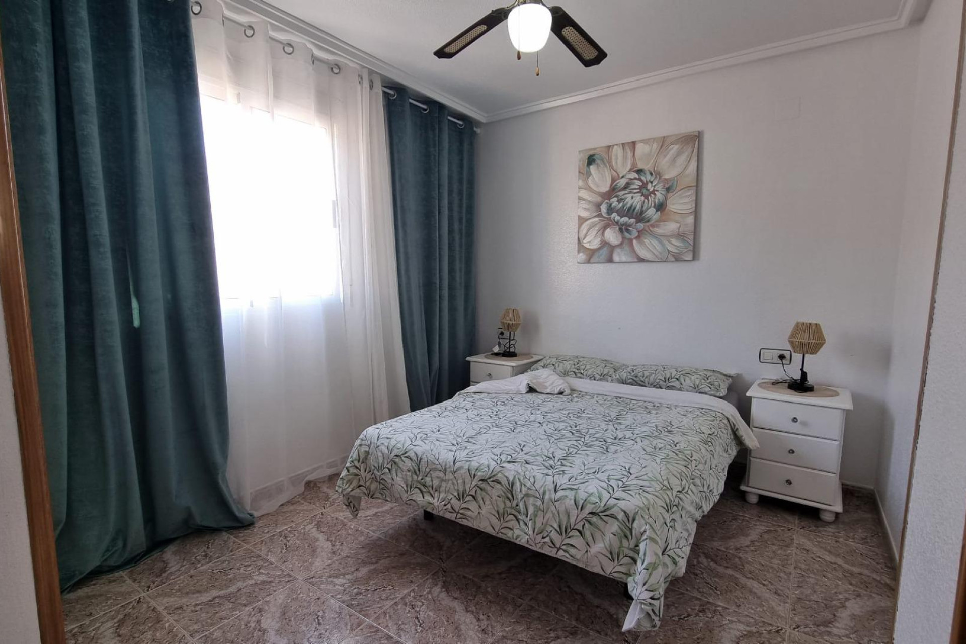 Resale - Apartment  - Torrevieja - Acequion