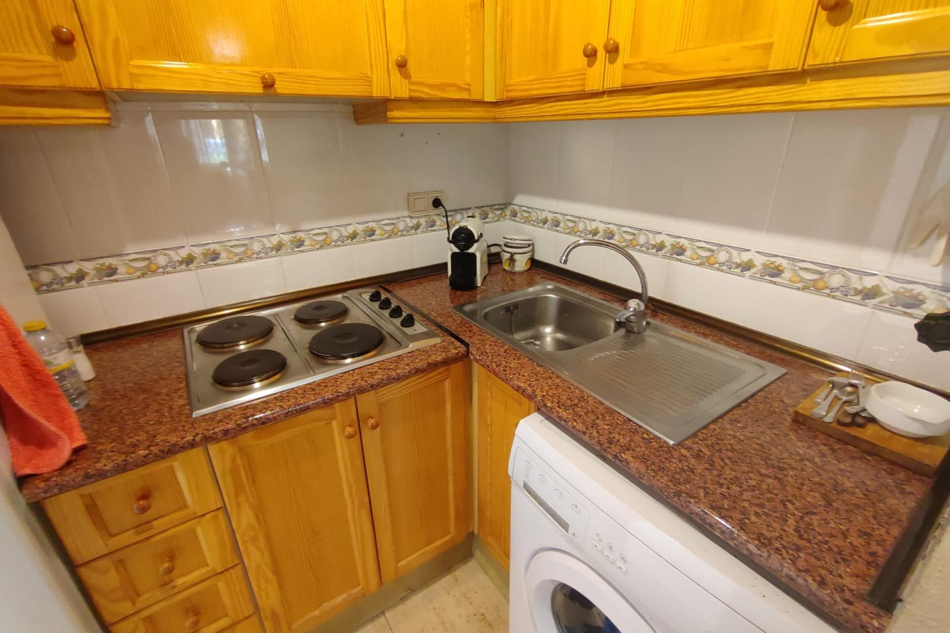 Resale - Apartment  - Torrevieja - Acequion