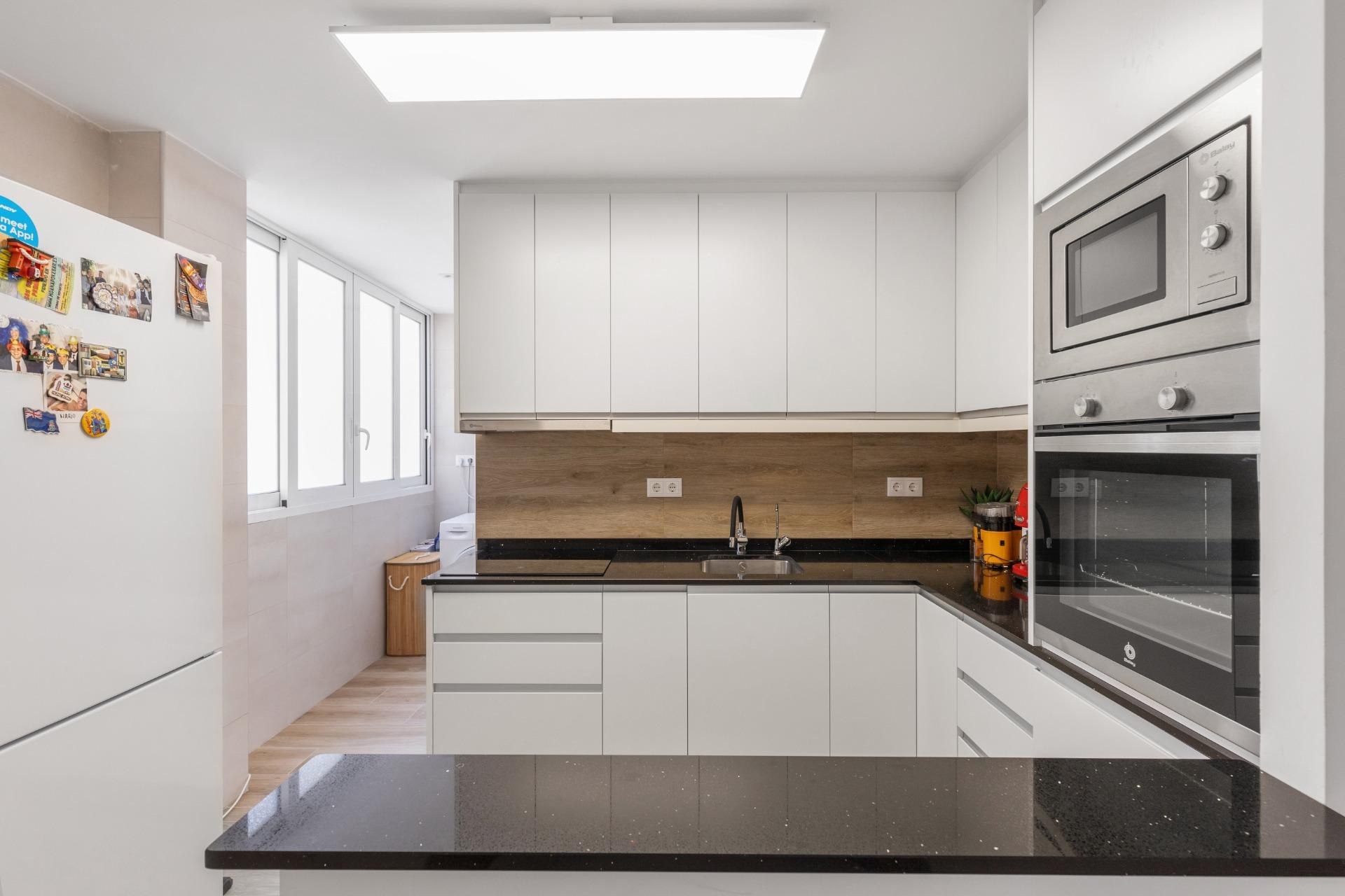 Resale - Apartment  - Torrevieja - Acequion