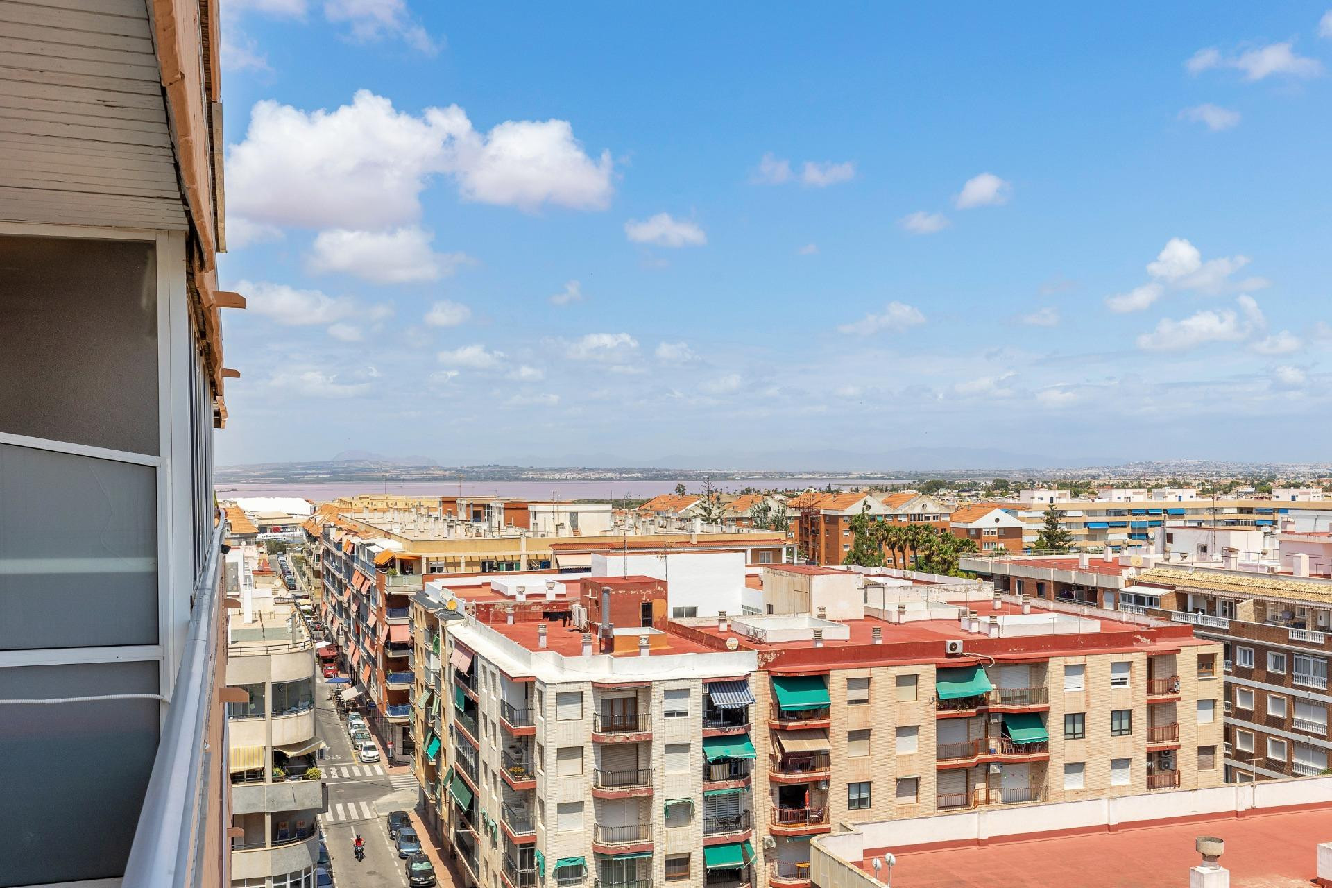 Resale - Apartment  - Torrevieja - Acequion