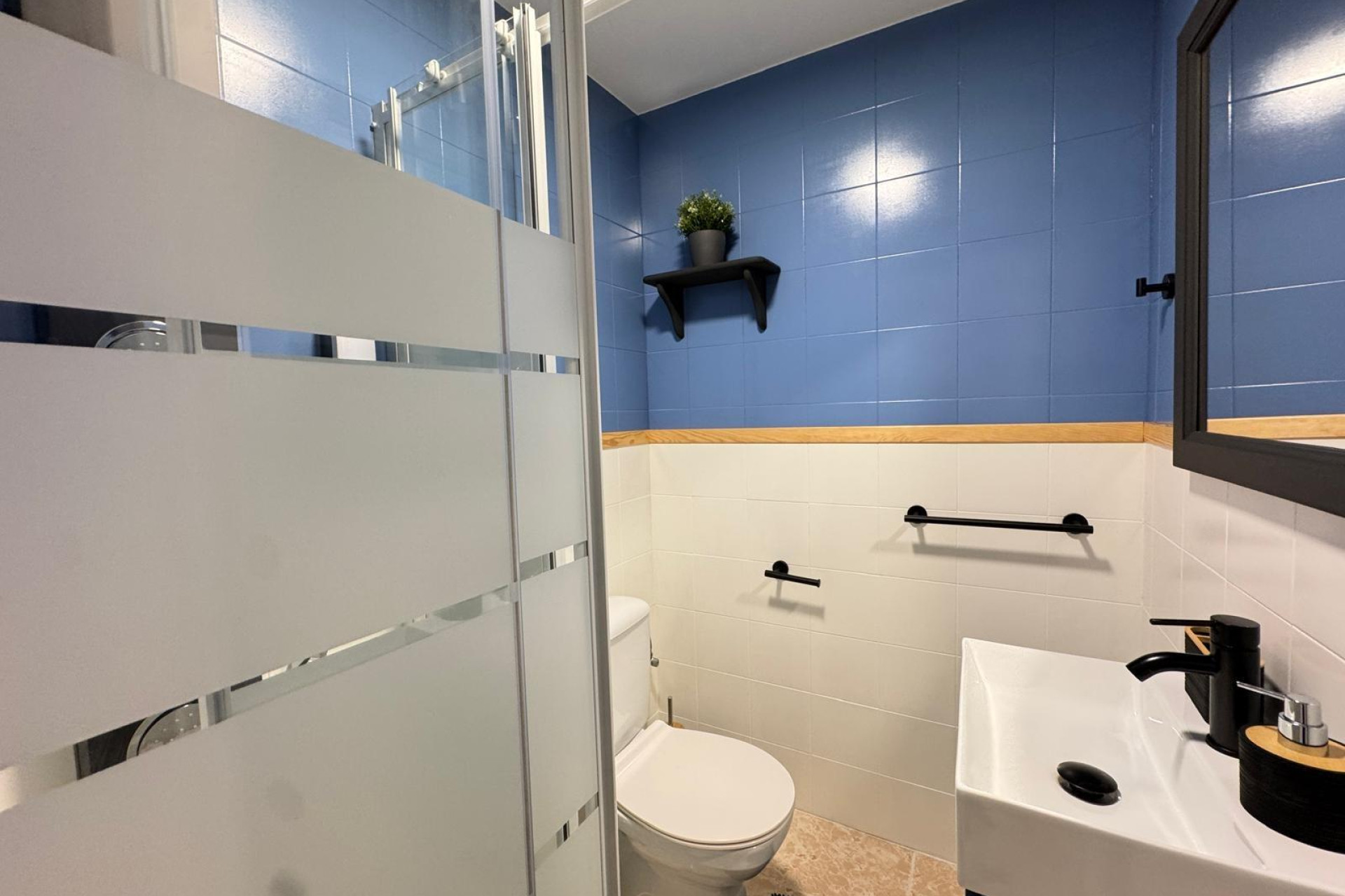 Resale - Apartment  - Torrevieja - Acequion