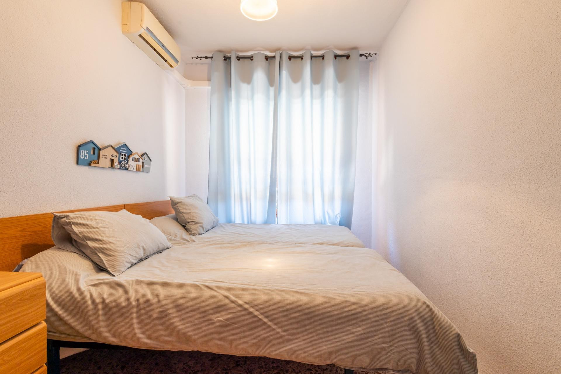 Resale - Apartment  - Torrevieja - Acequion