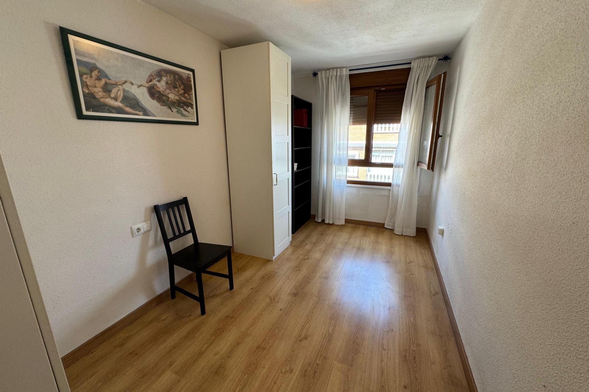 Resale - Apartment  - Torrevieja - Acequion