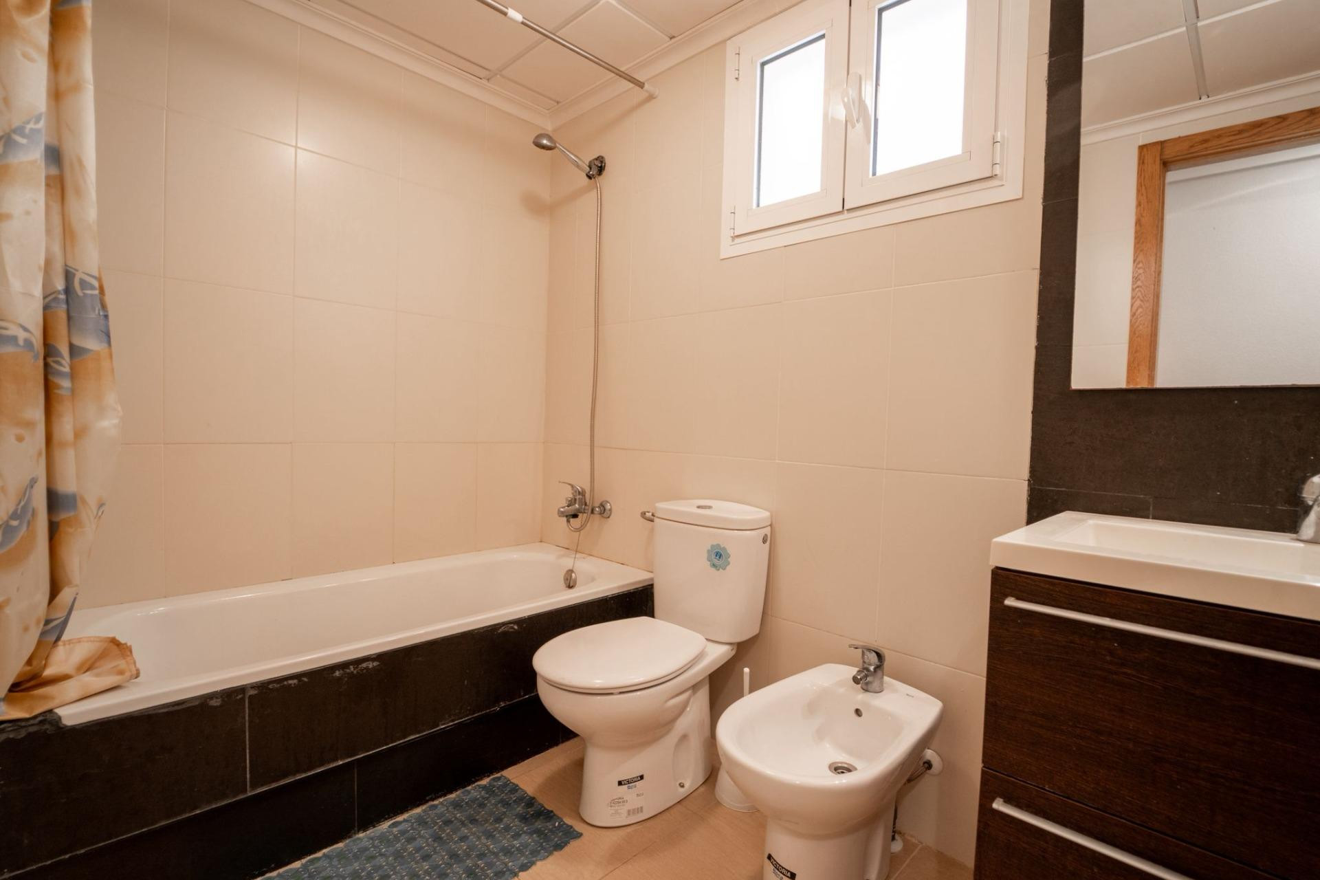 Resale - Apartment  - Torrevieja - Acequion