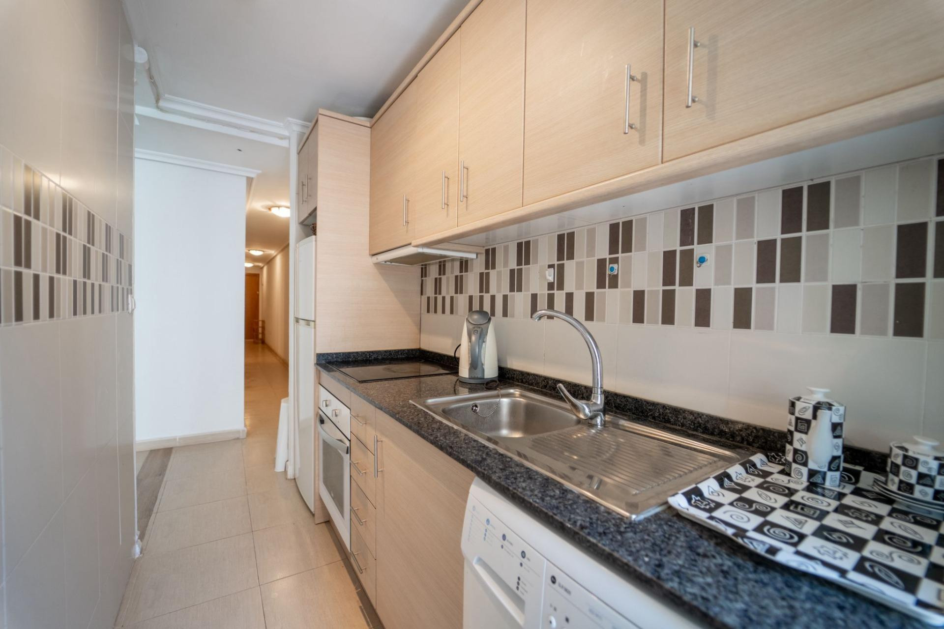 Resale - Apartment  - Torrevieja - Acequion