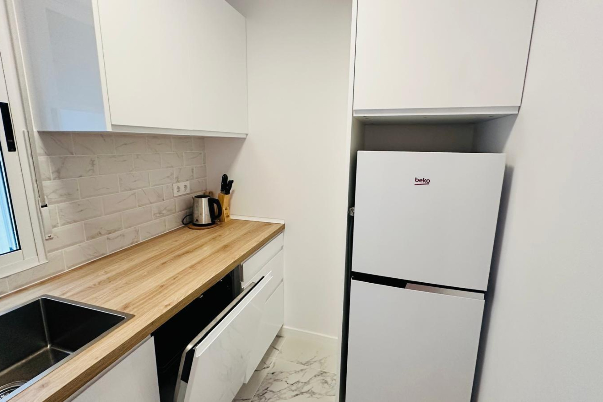 Resale - Apartment  - Torrevieja - Acequion