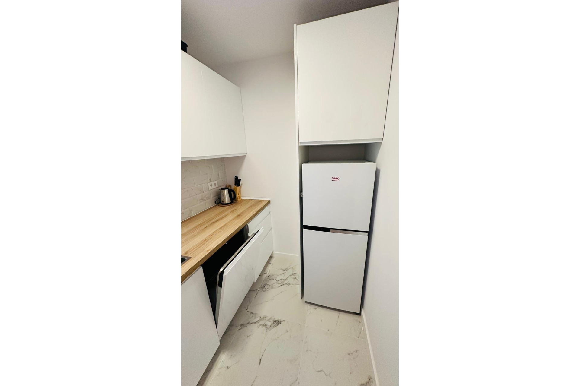 Resale - Apartment  - Torrevieja - Acequion