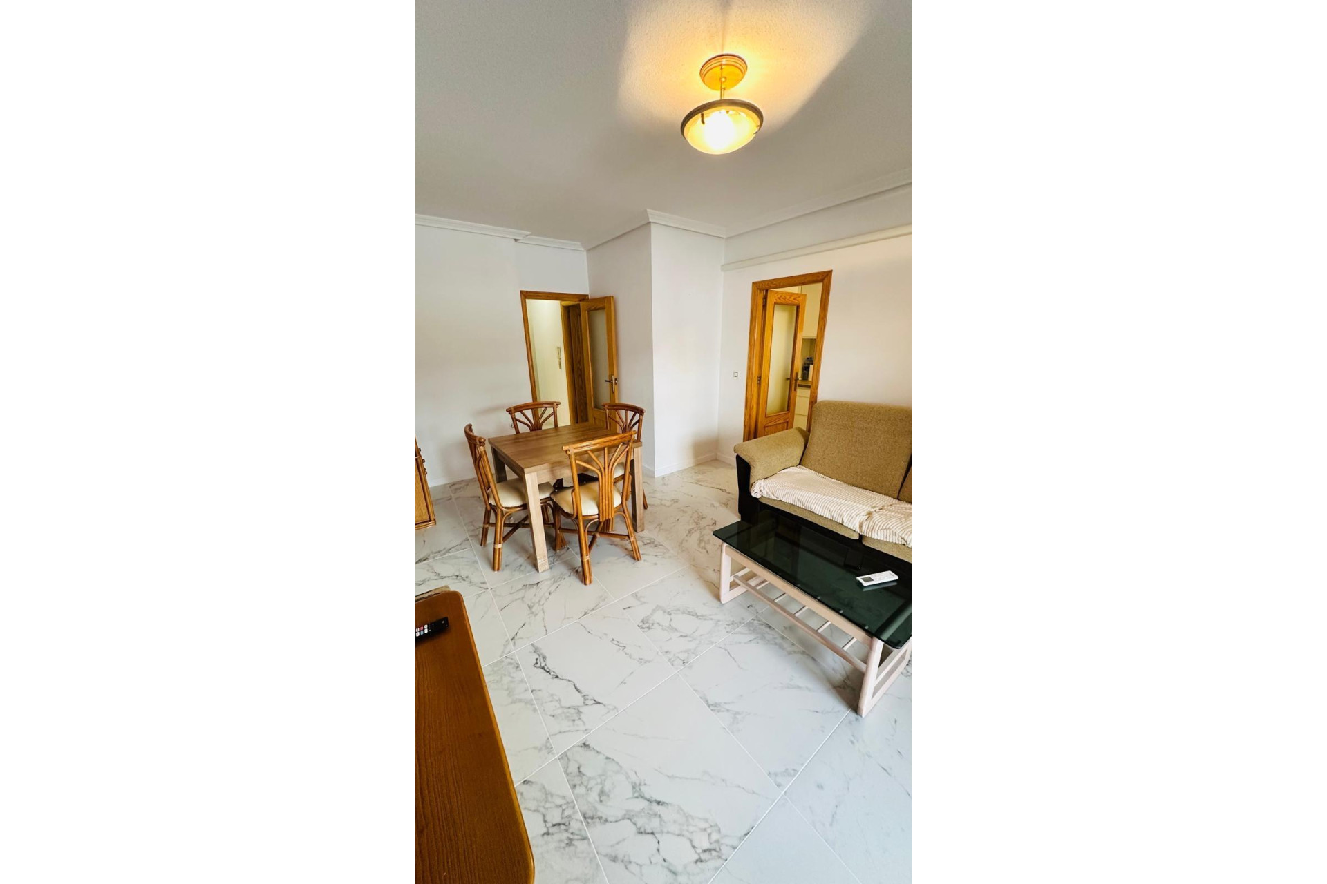 Resale - Apartment  - Torrevieja - Acequion