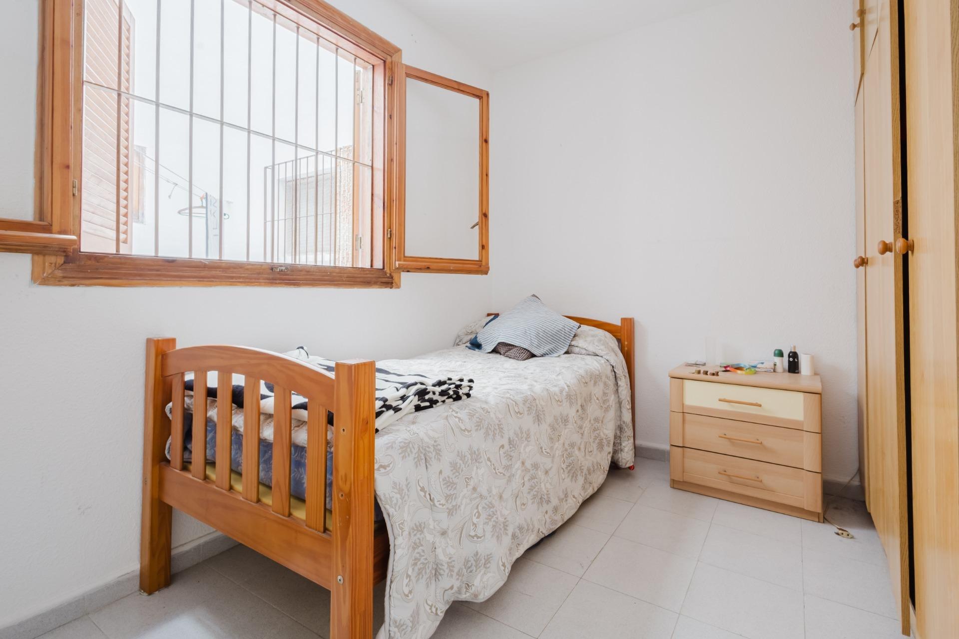 Resale - Apartment  - Torrevieja - Acequion