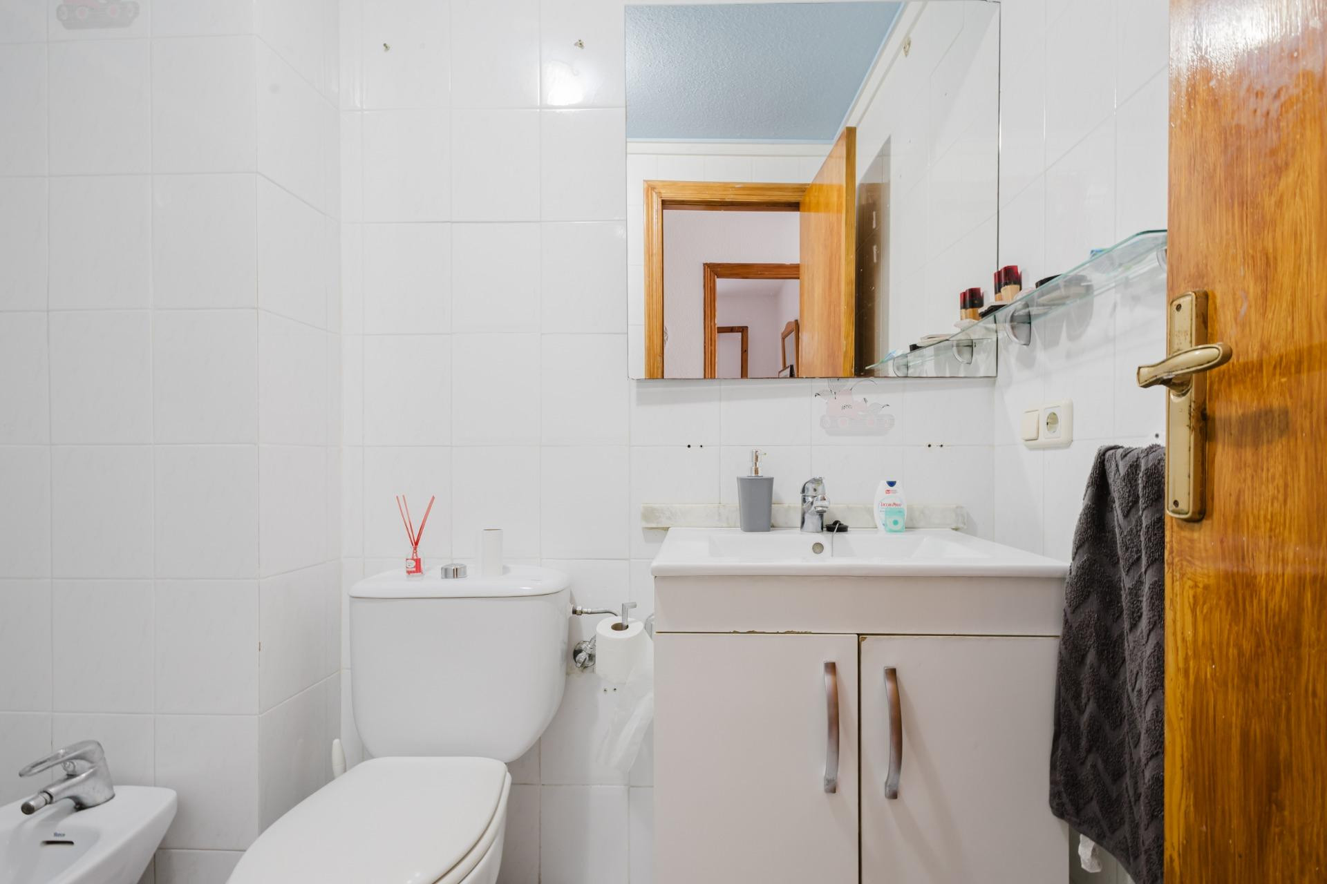 Resale - Apartment  - Torrevieja - Acequion