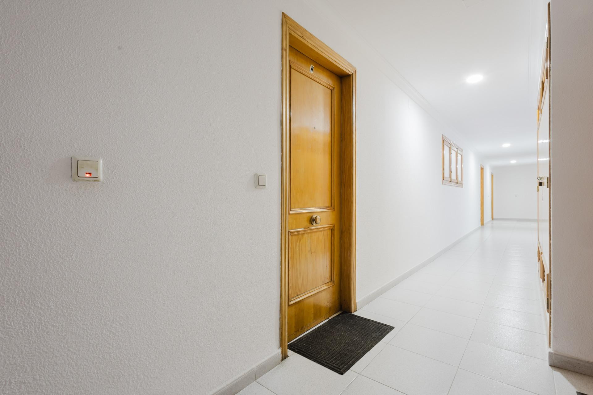 Resale - Apartment  - Torrevieja - Acequion