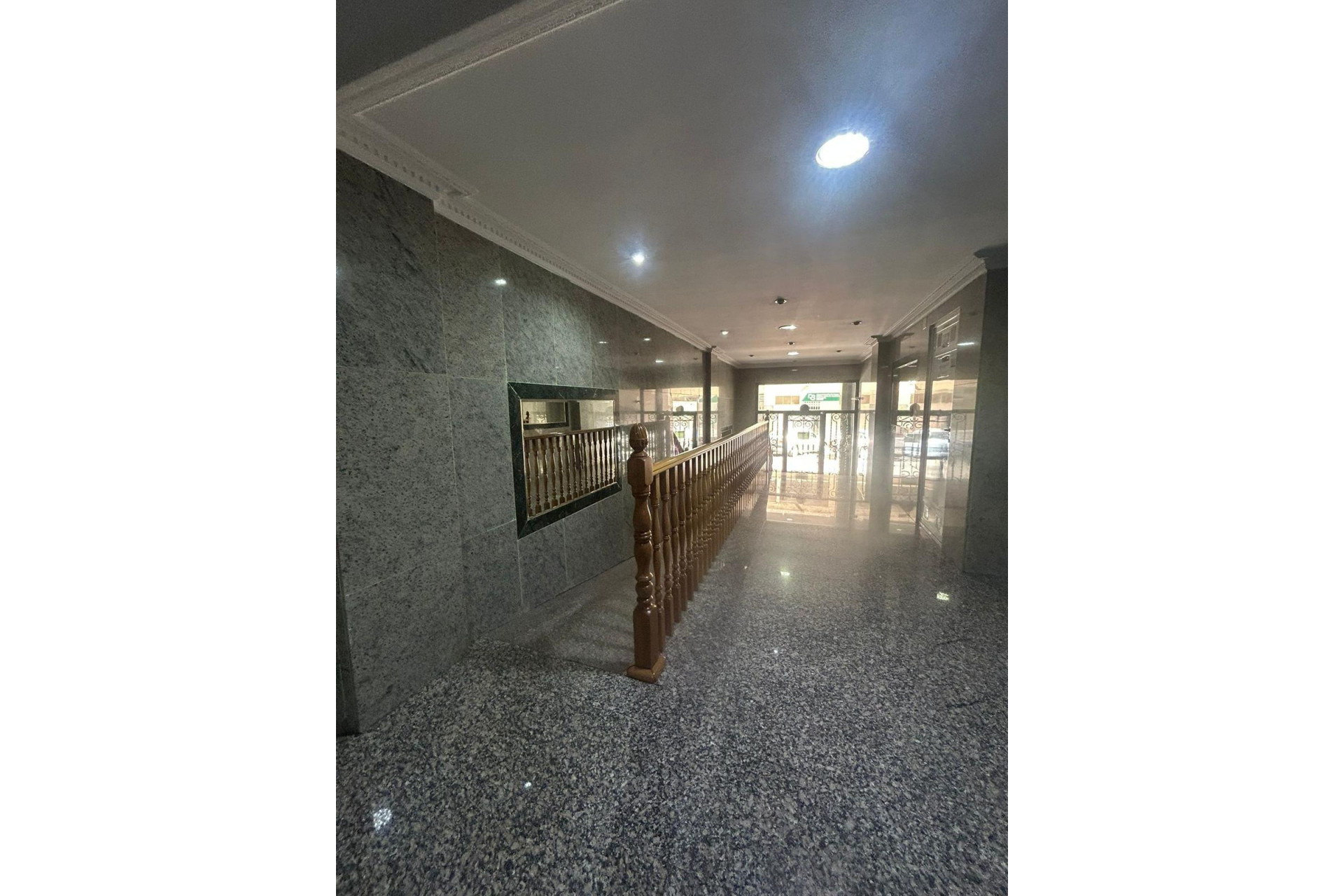 Resale - Apartment  - Torrevieja - Acequion