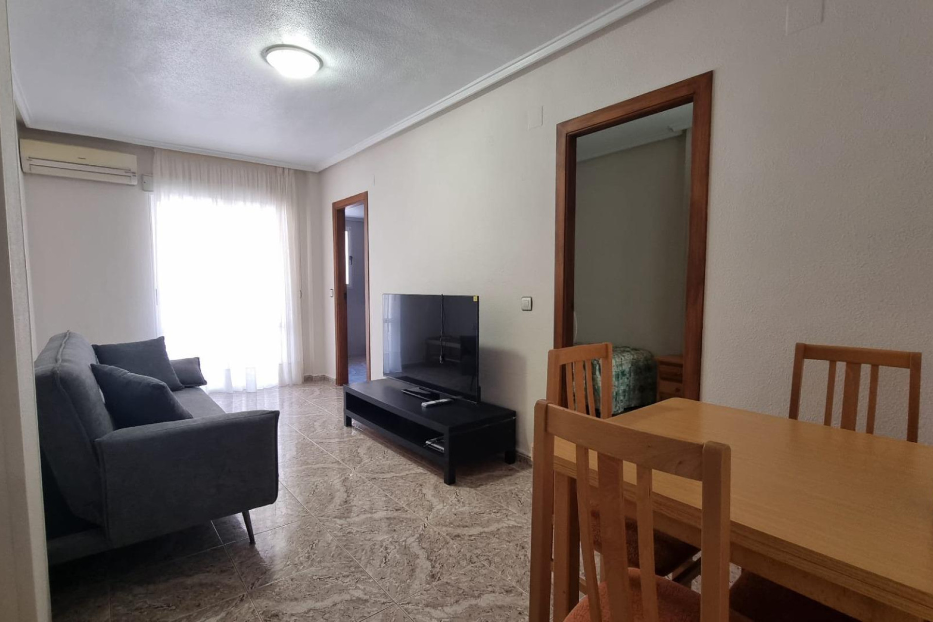 Resale - Apartment  - Torrevieja - Acequion